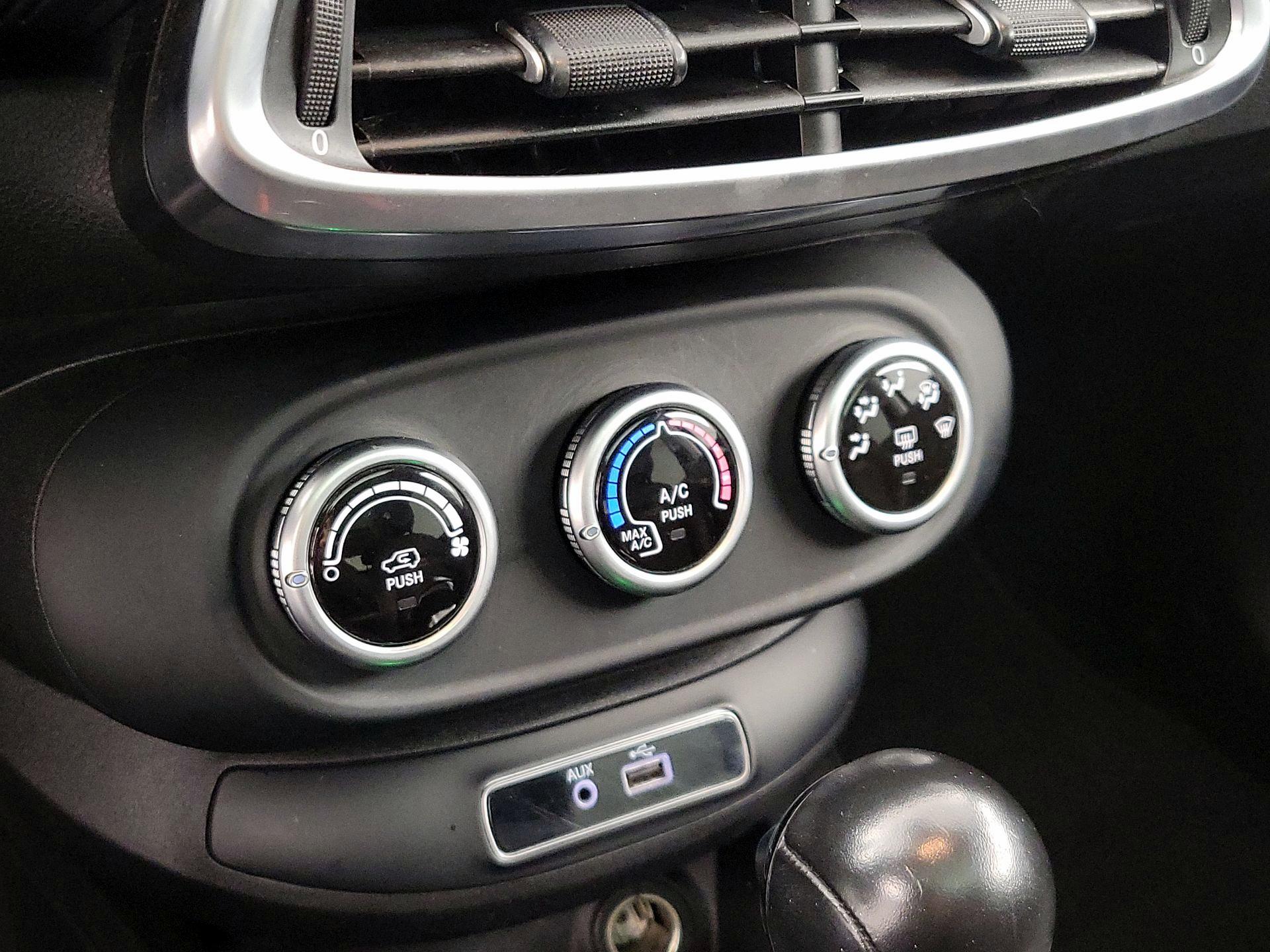 Thumbnail: 2016 Fiat 500X - 15