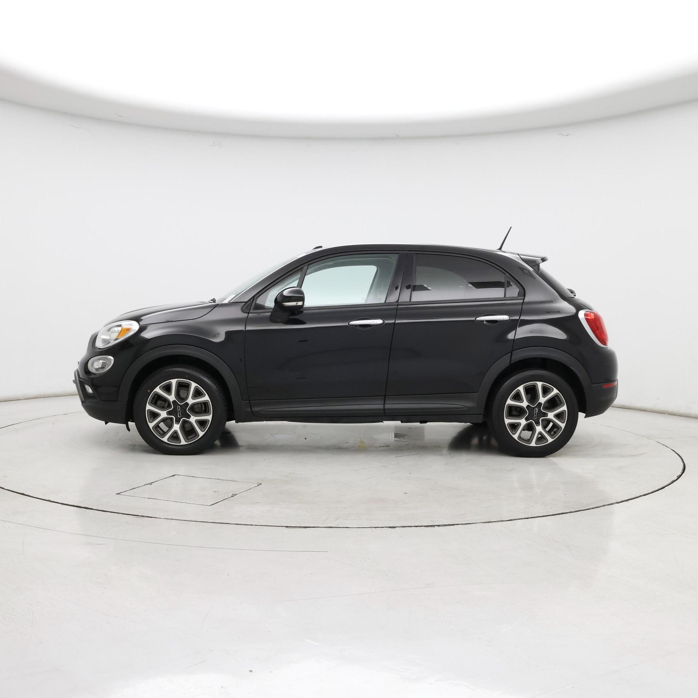 Thumbnail: 2016 Fiat 500X - 3