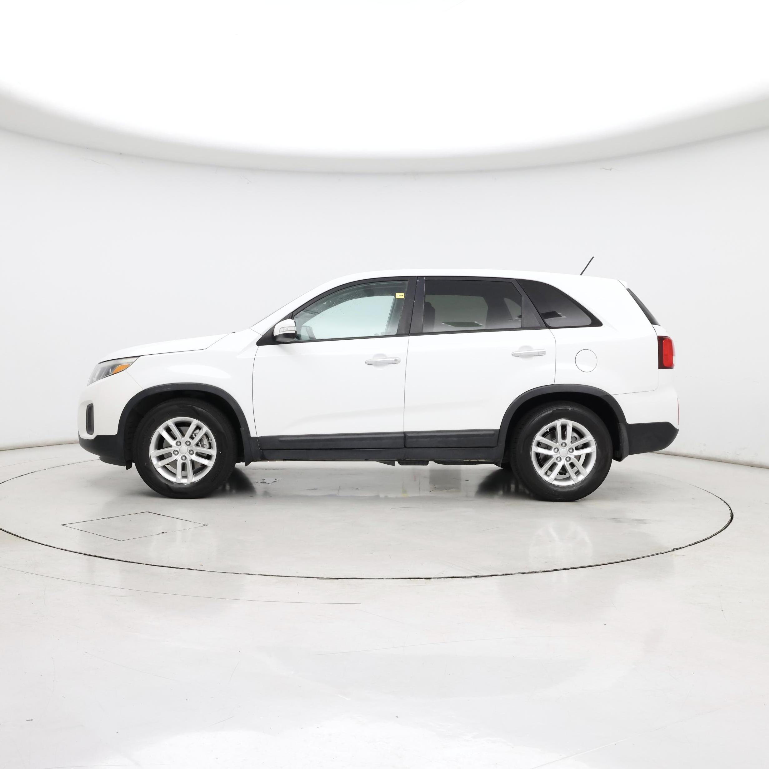 Thumbnail: 2015 Kia Sorento - 3