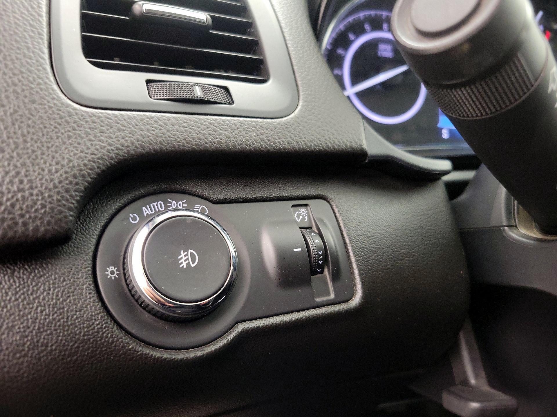 Thumbnail: 2017 Buick Regal - 13