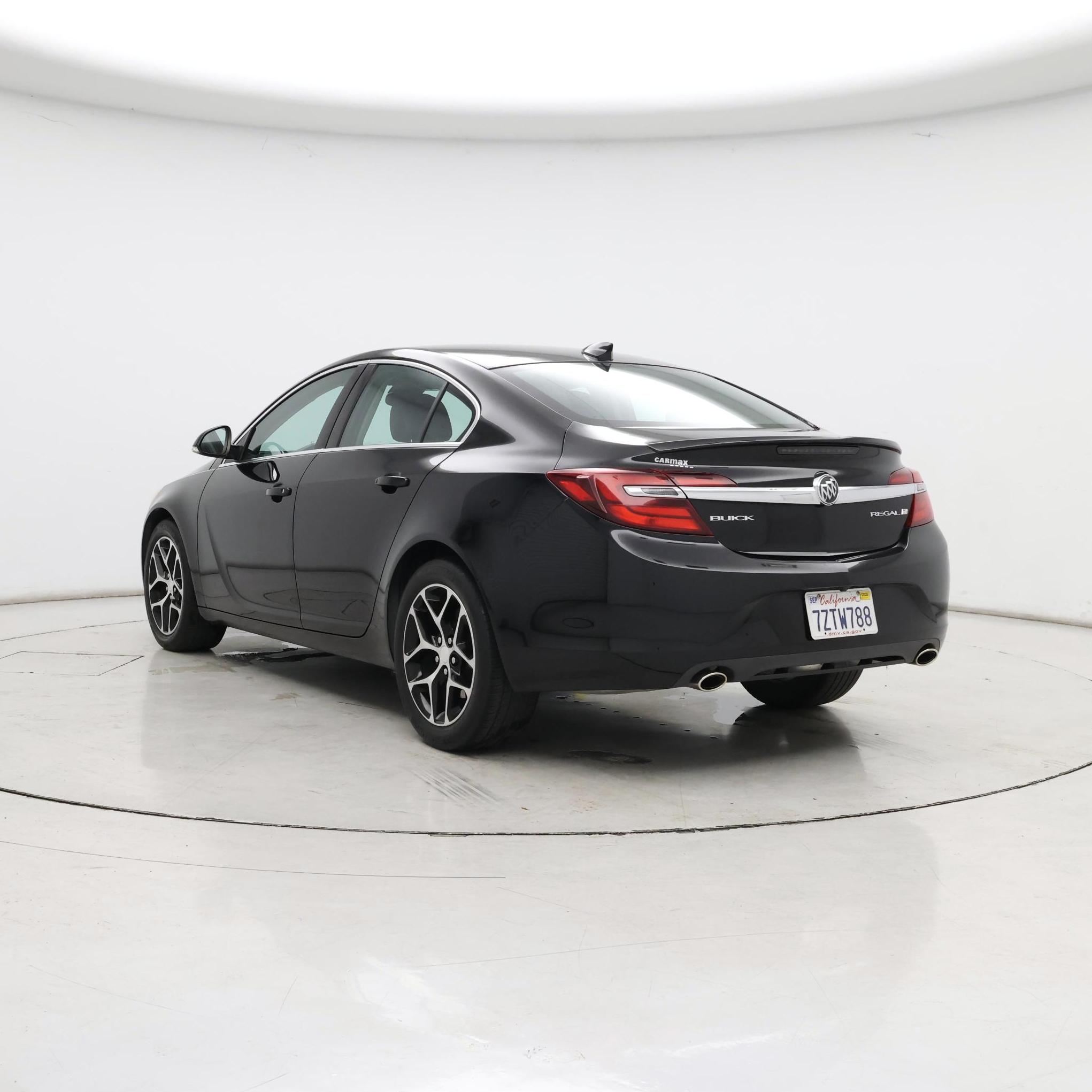 Thumbnail: 2017 Buick Regal - 2