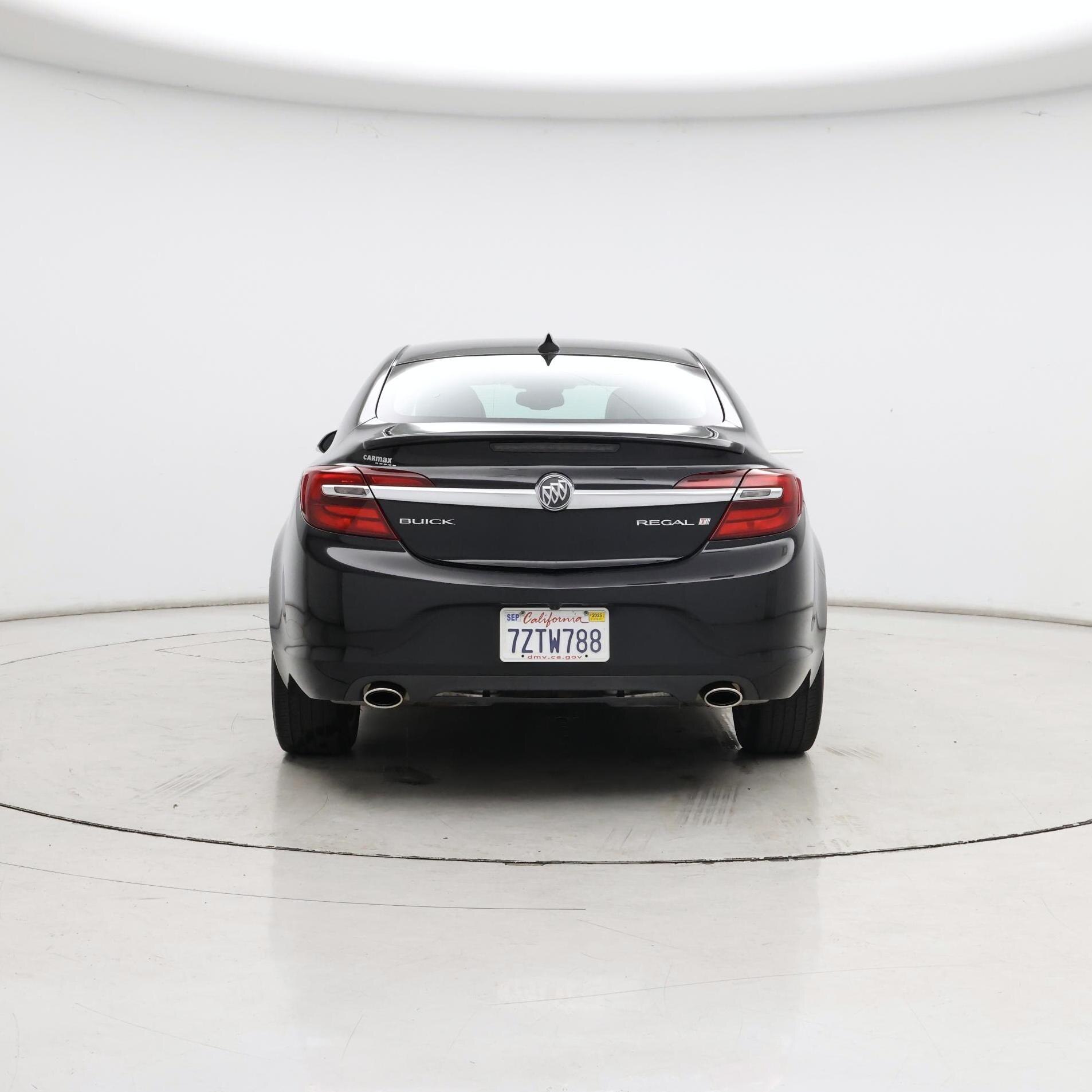 Thumbnail: 2017 Buick Regal - 6