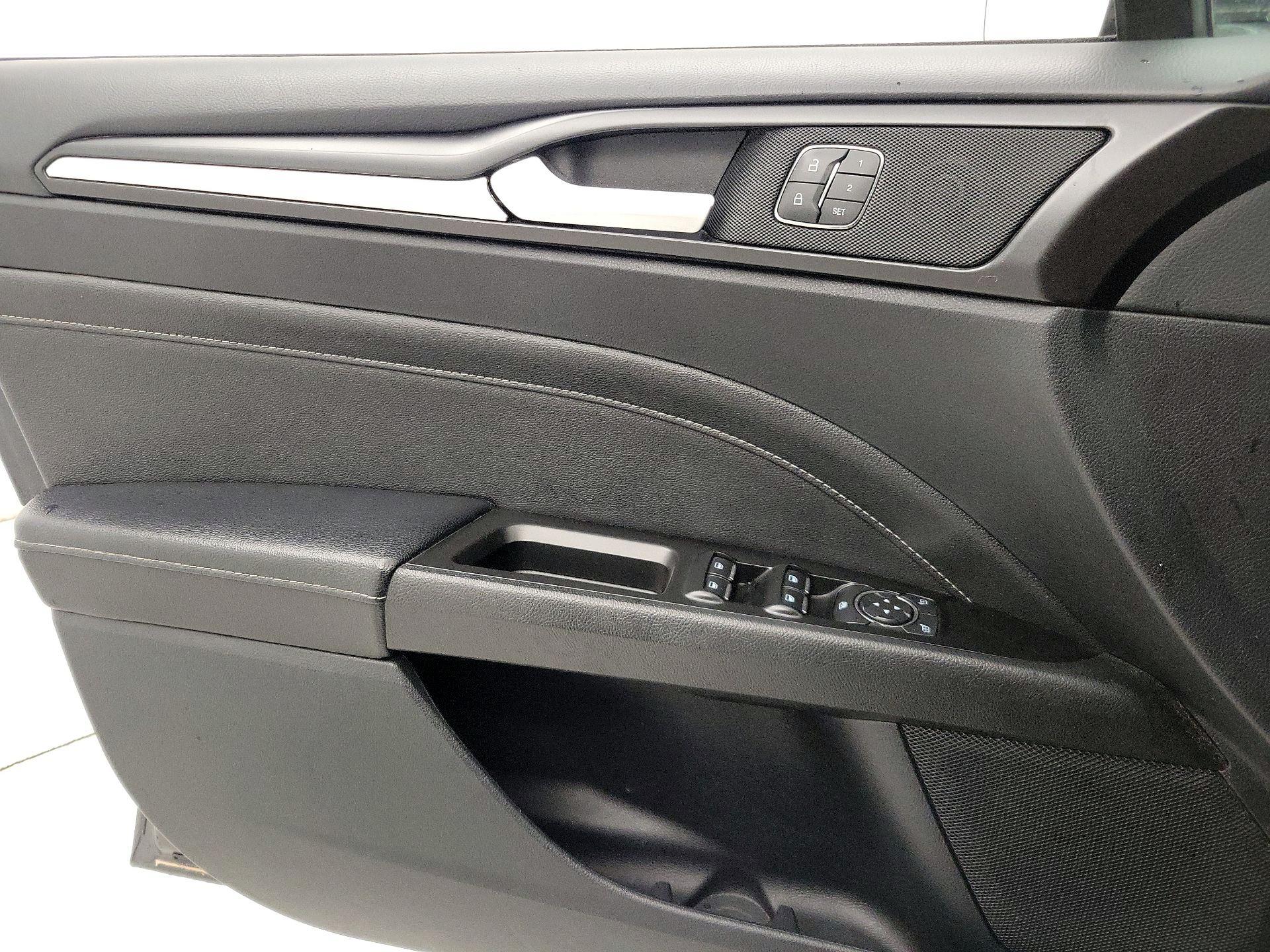 Thumbnail: 2019 Ford Fusion - 12