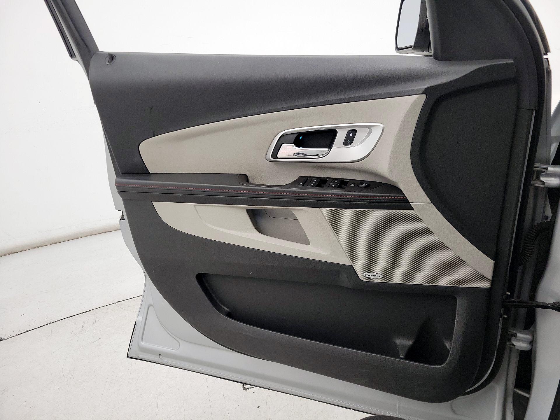 Thumbnail: 2015 Chevrolet Equinox - 12