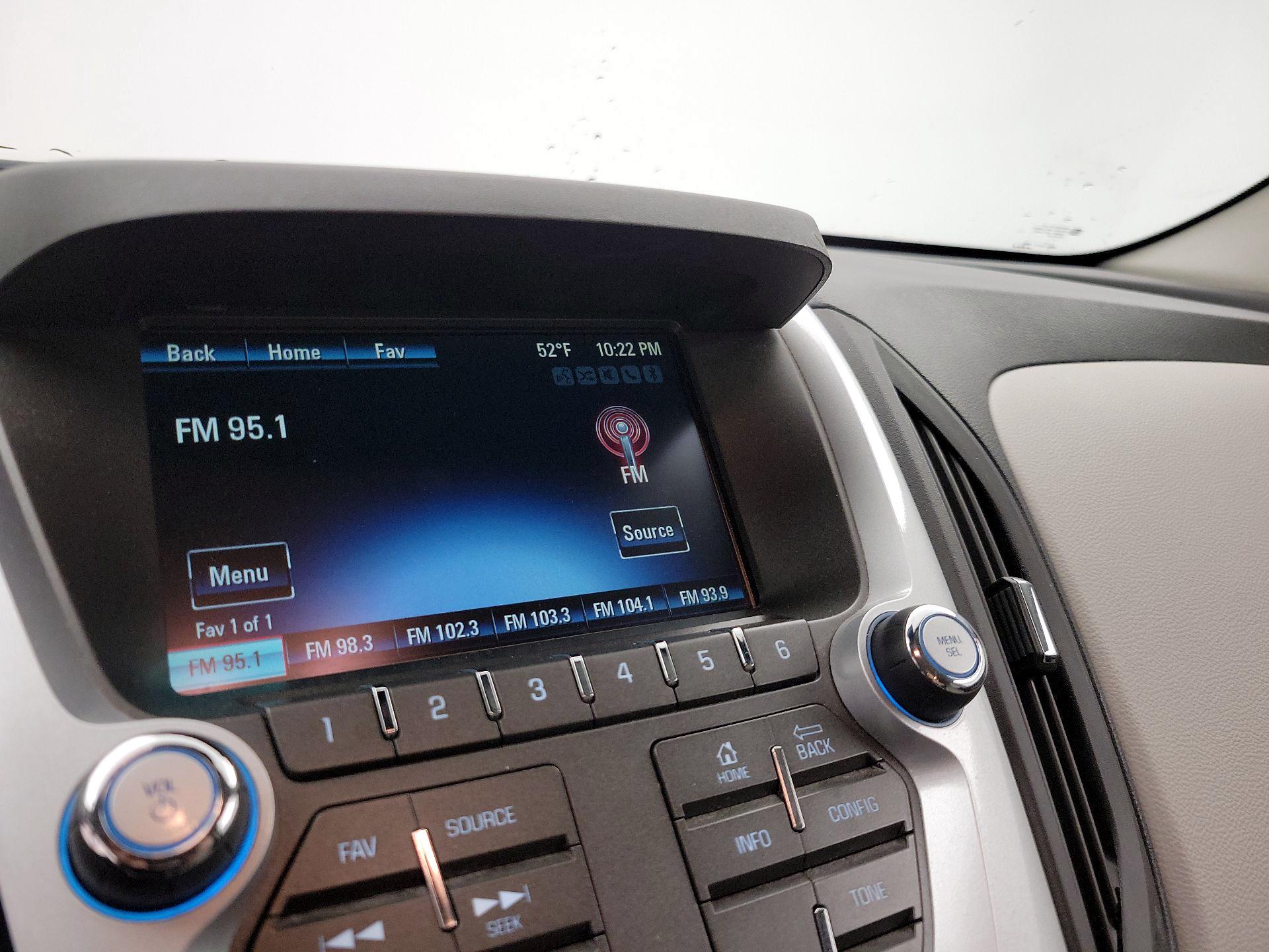 Thumbnail: 2015 Chevrolet Equinox - 15