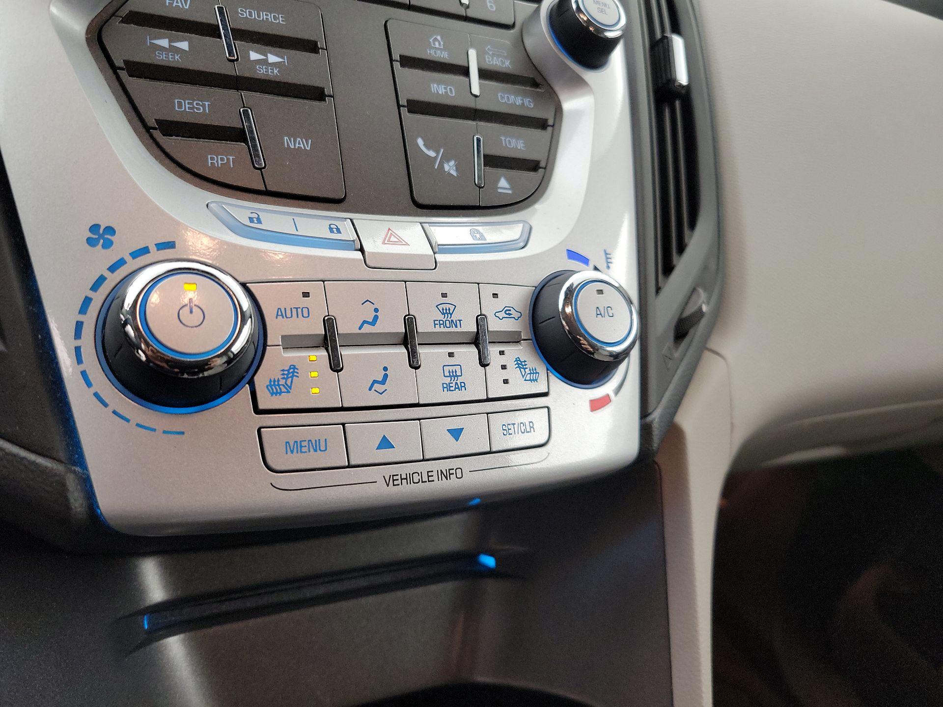 Thumbnail: 2015 Chevrolet Equinox - 16