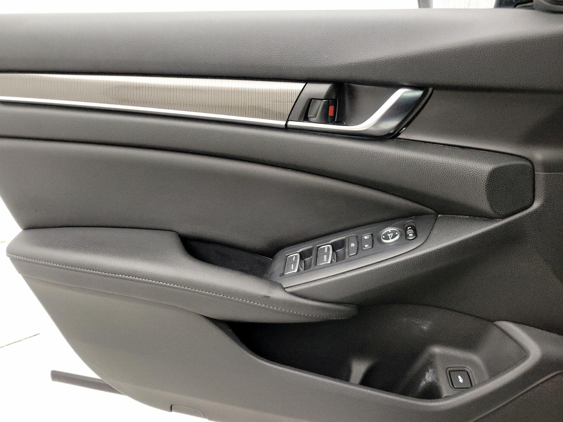 Thumbnail: 2020 Honda Accord - 12