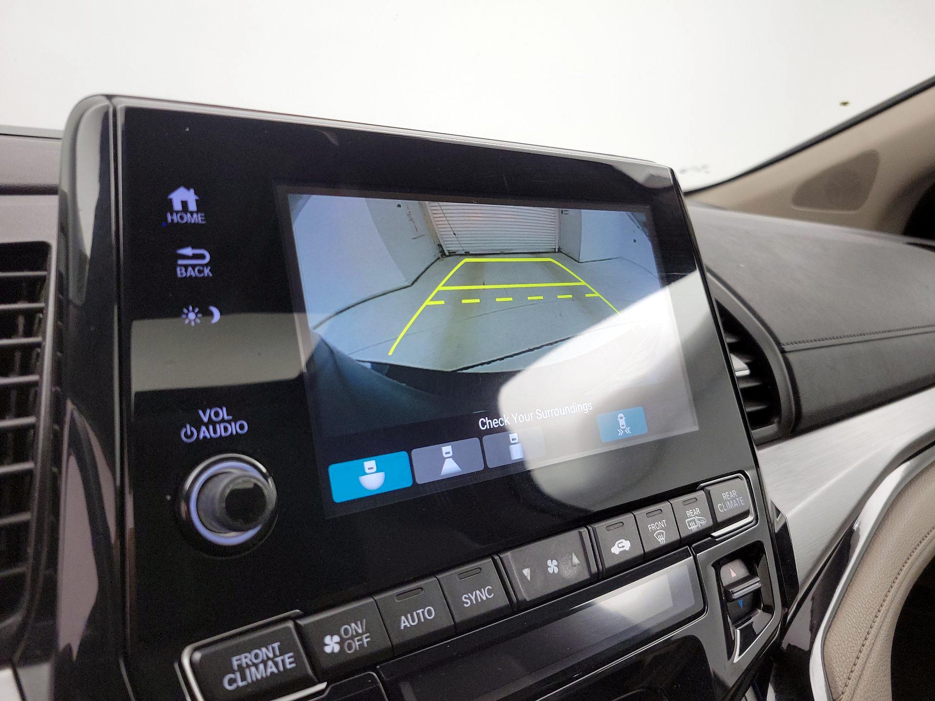 Thumbnail: 2019 Honda Odyssey - 15