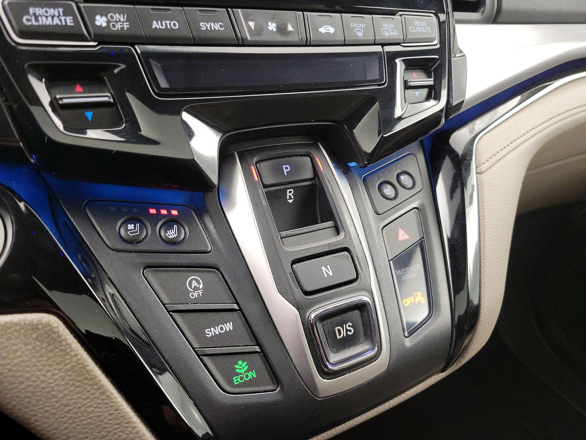 Thumbnail: 2019 Honda Odyssey - 18