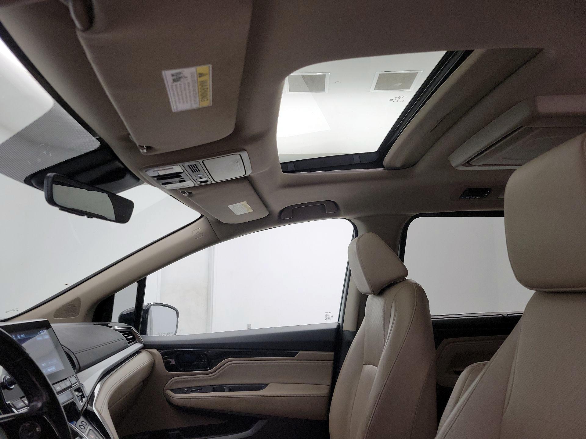 Thumbnail: 2019 Honda Odyssey - 19