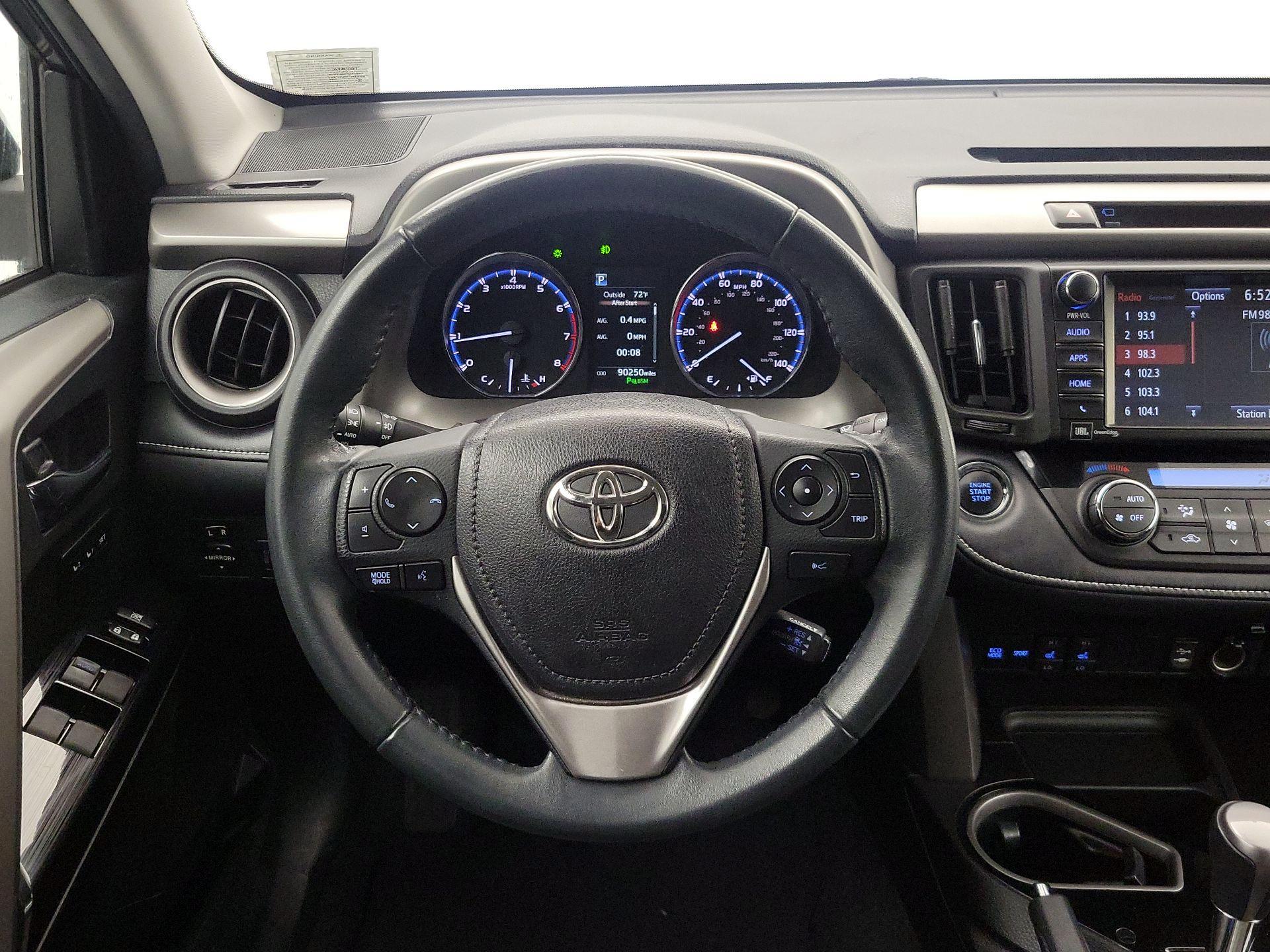 Thumbnail: 2017 Toyota RAV4 - 10