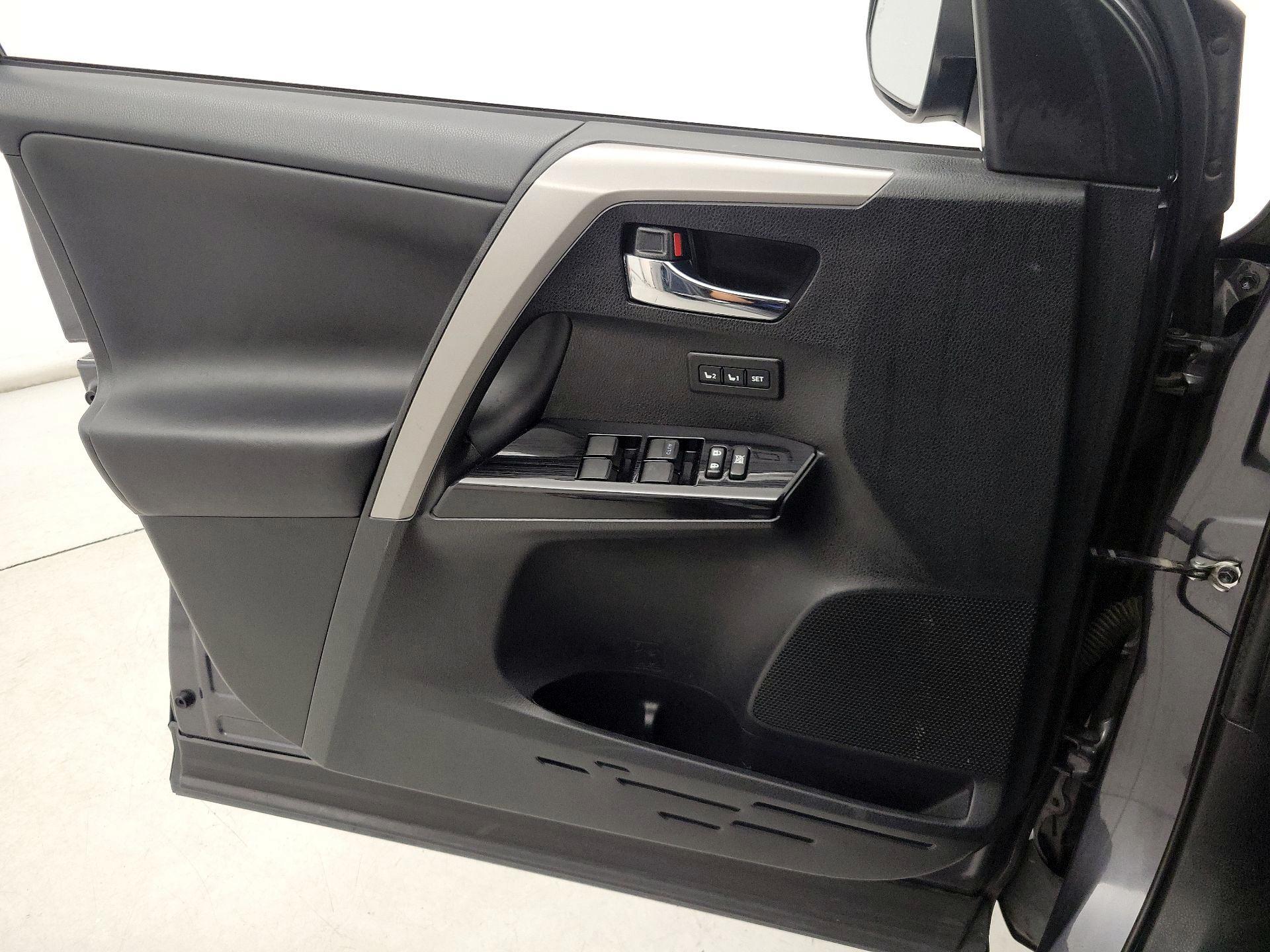 Thumbnail: 2017 Toyota RAV4 - 12