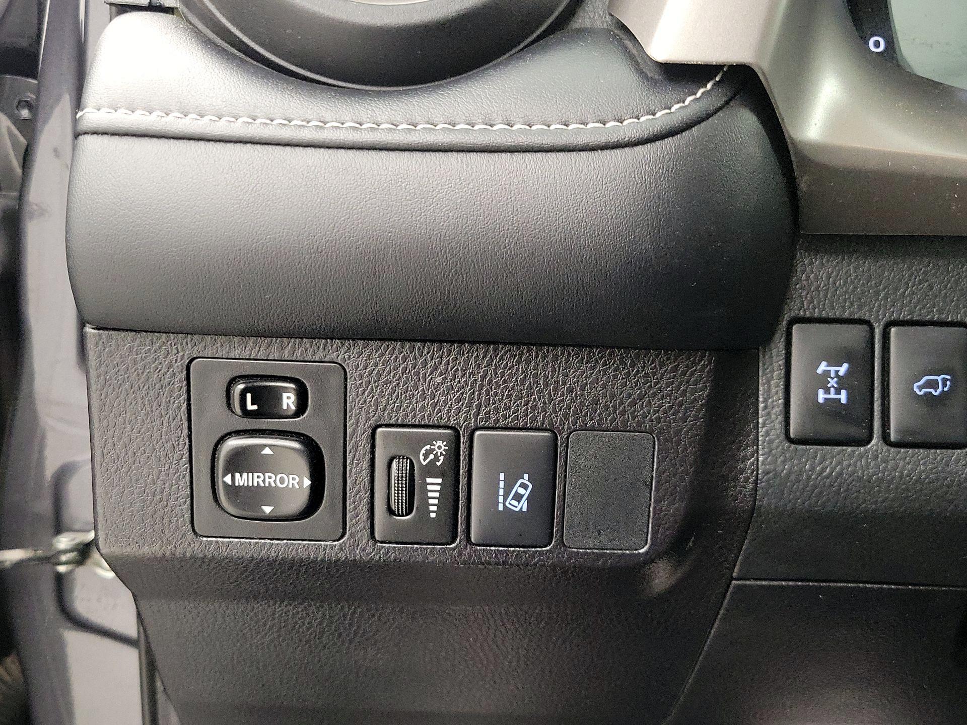 Thumbnail: 2017 Toyota RAV4 - 13