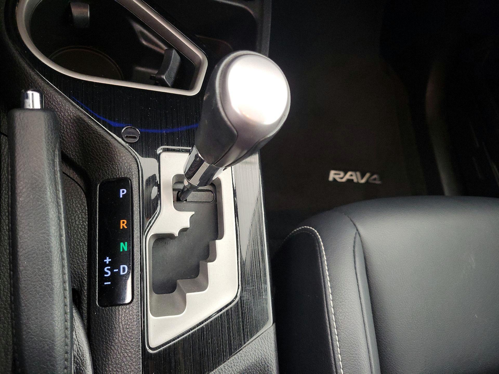 Thumbnail: 2017 Toyota RAV4 - 17