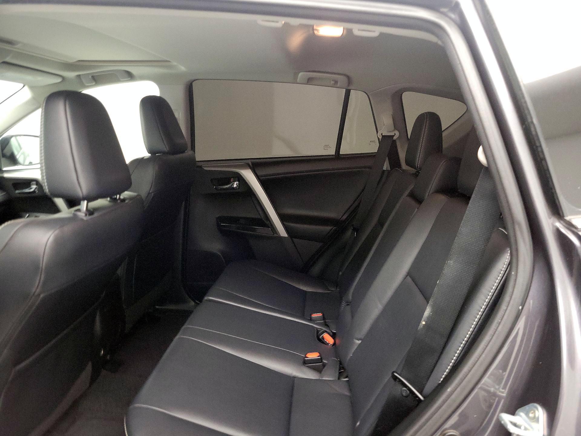 Thumbnail: 2017 Toyota RAV4 - 20