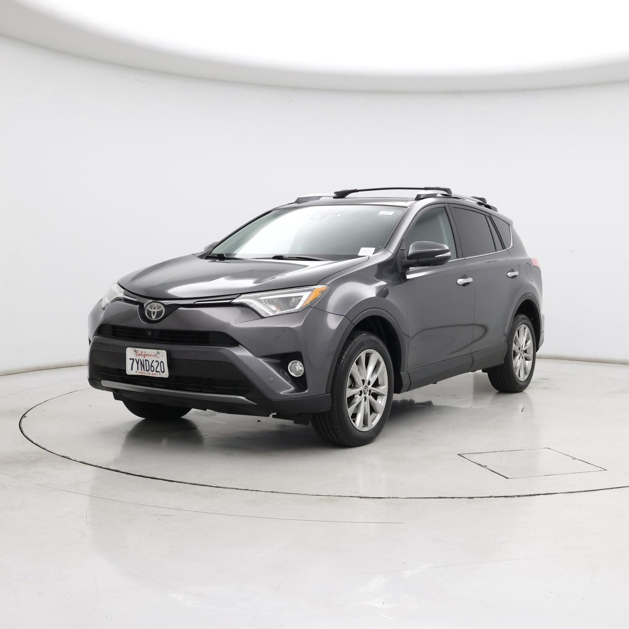 Thumbnail: 2017 Toyota RAV4 - 4