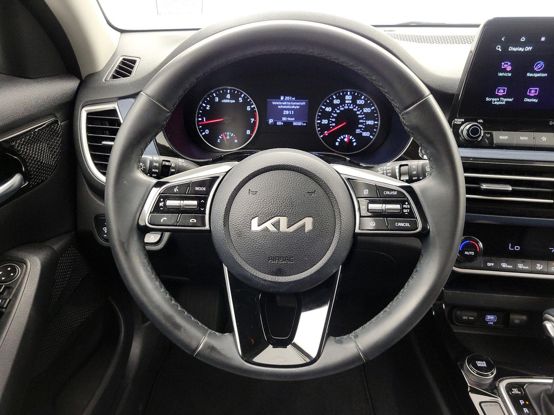 Thumbnail: 2022 Kia Seltos - 10