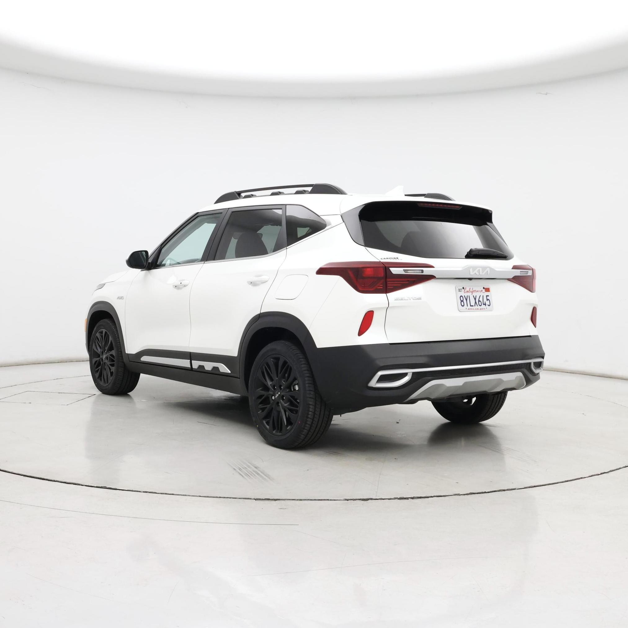 Thumbnail: 2022 Kia Seltos - 2