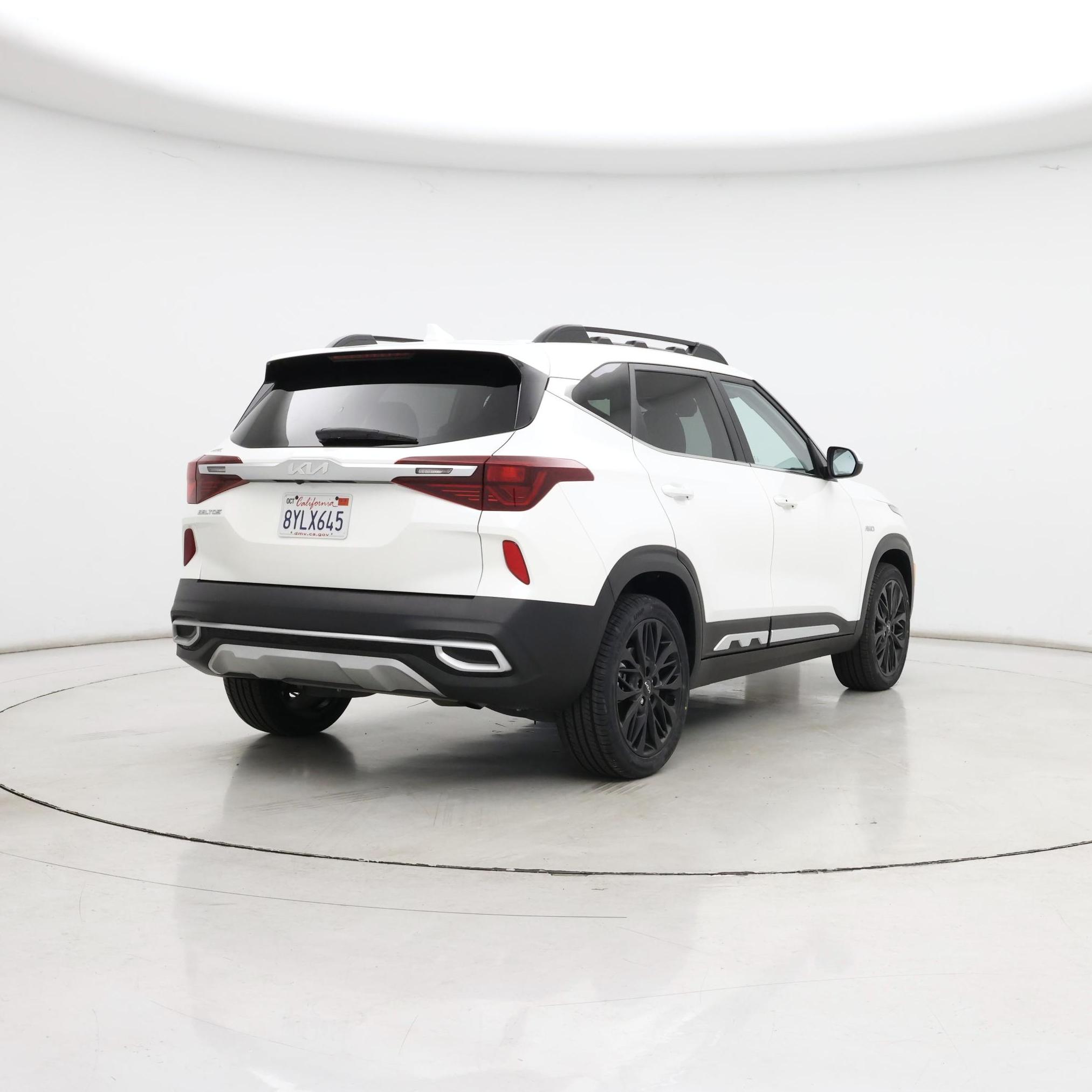 Thumbnail: 2022 Kia Seltos - 8