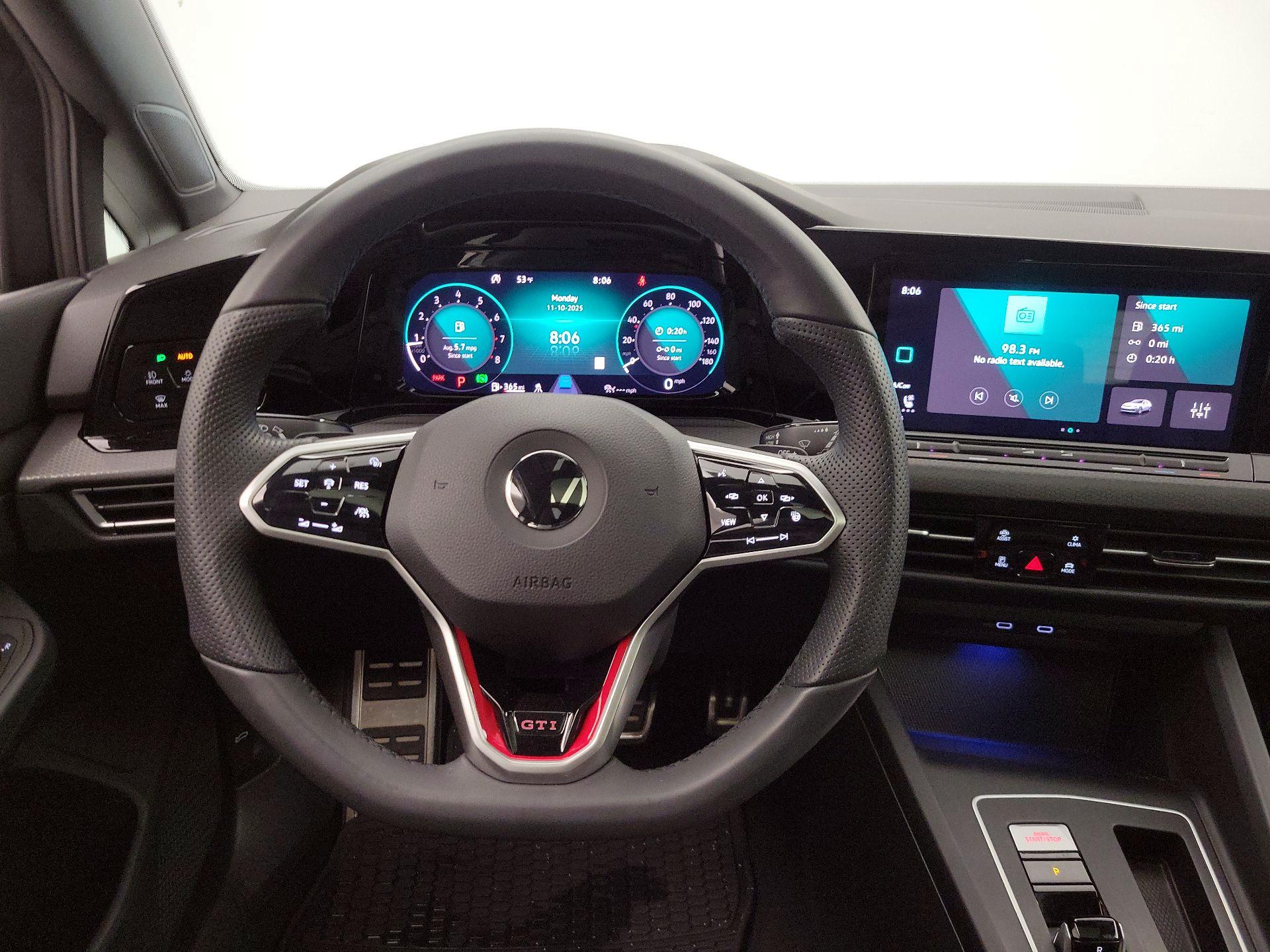 Thumbnail: 2022 Volkswagen Golf - 10