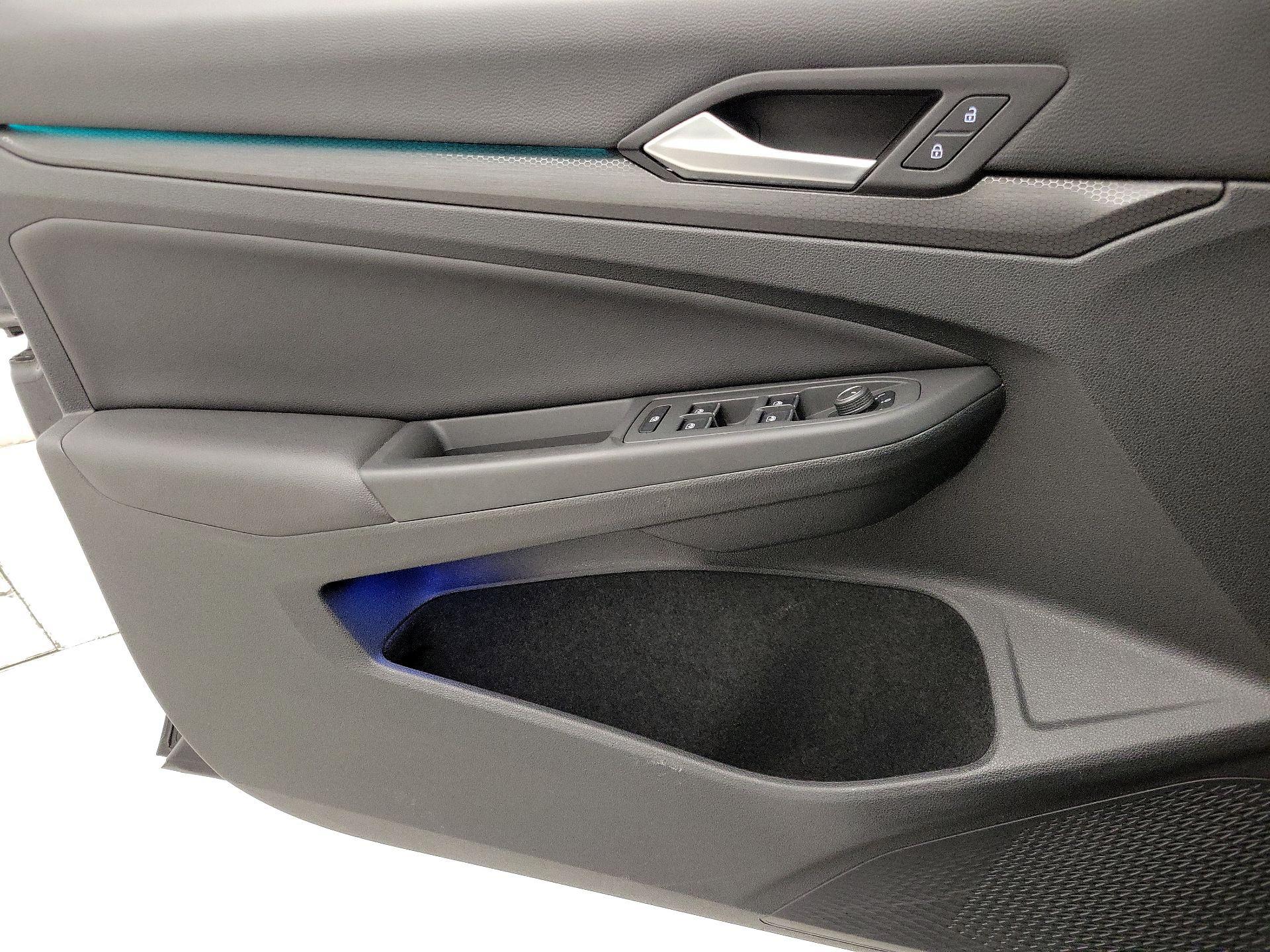 Thumbnail: 2022 Volkswagen Golf - 12