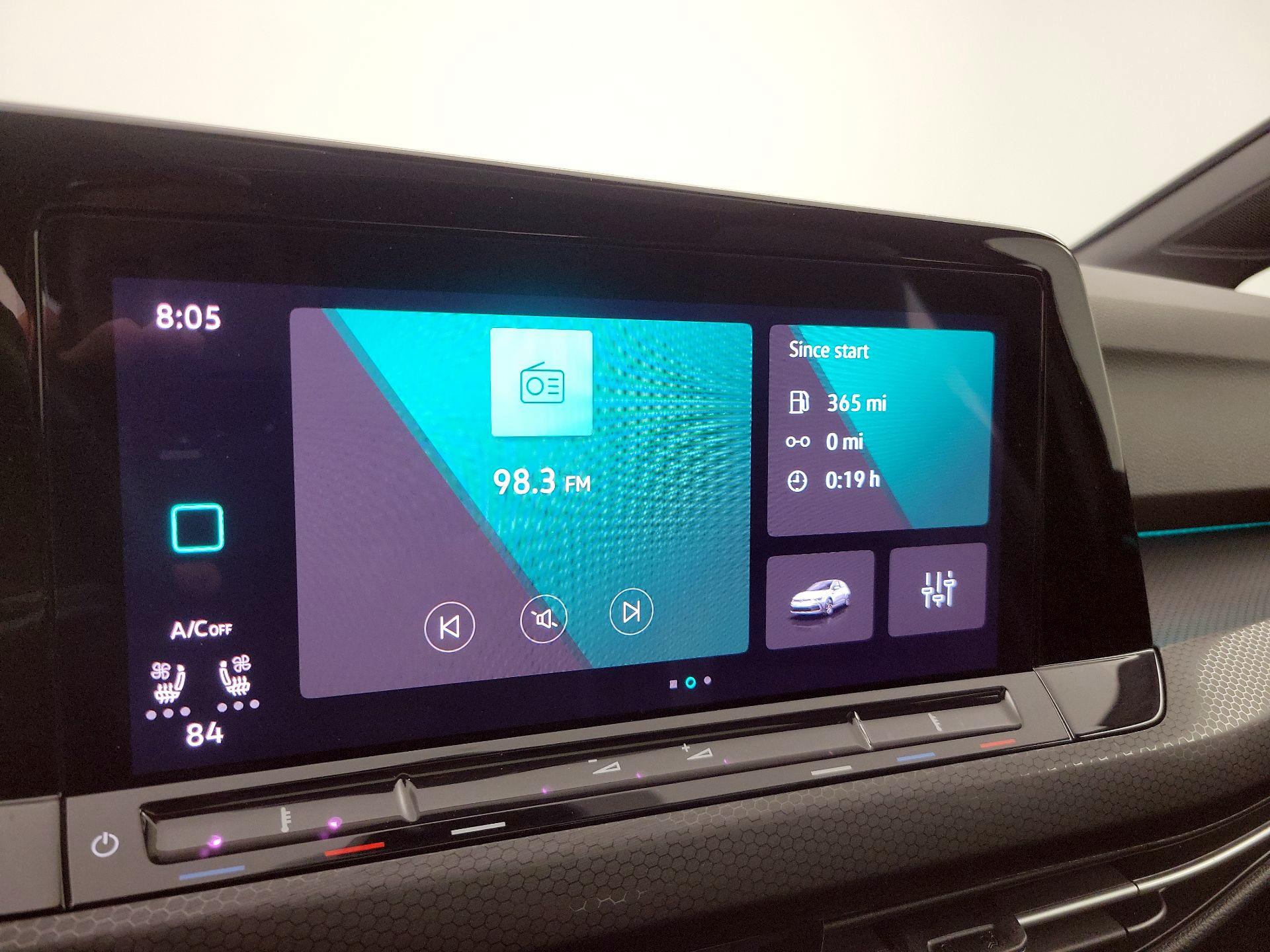 Thumbnail: 2022 Volkswagen Golf - 15