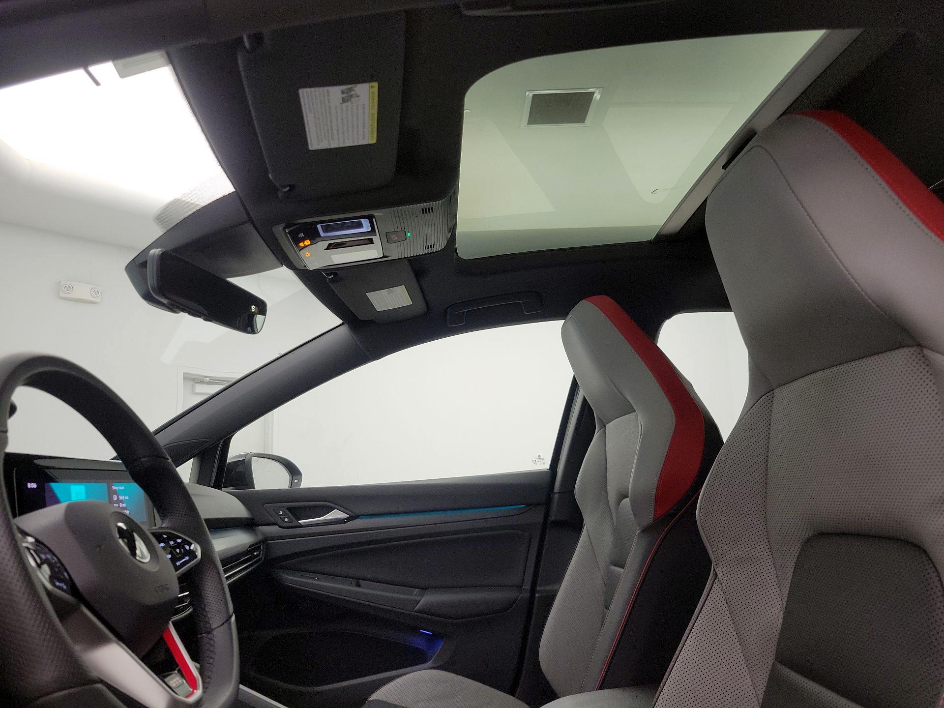 Thumbnail: 2022 Volkswagen Golf - 19