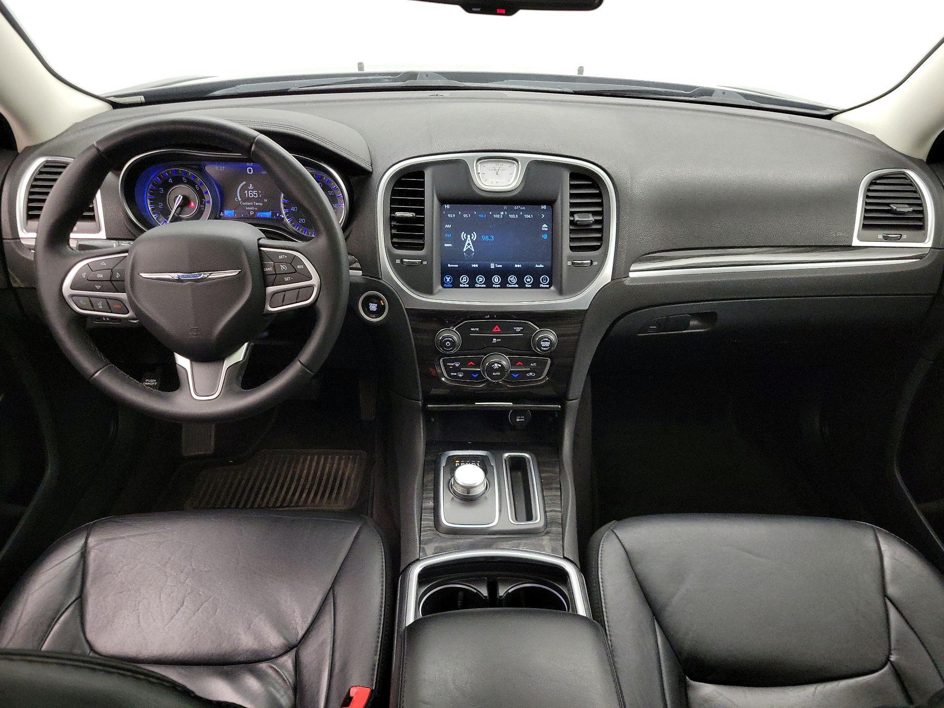 Thumbnail: 2017 Chrysler 300 - 9