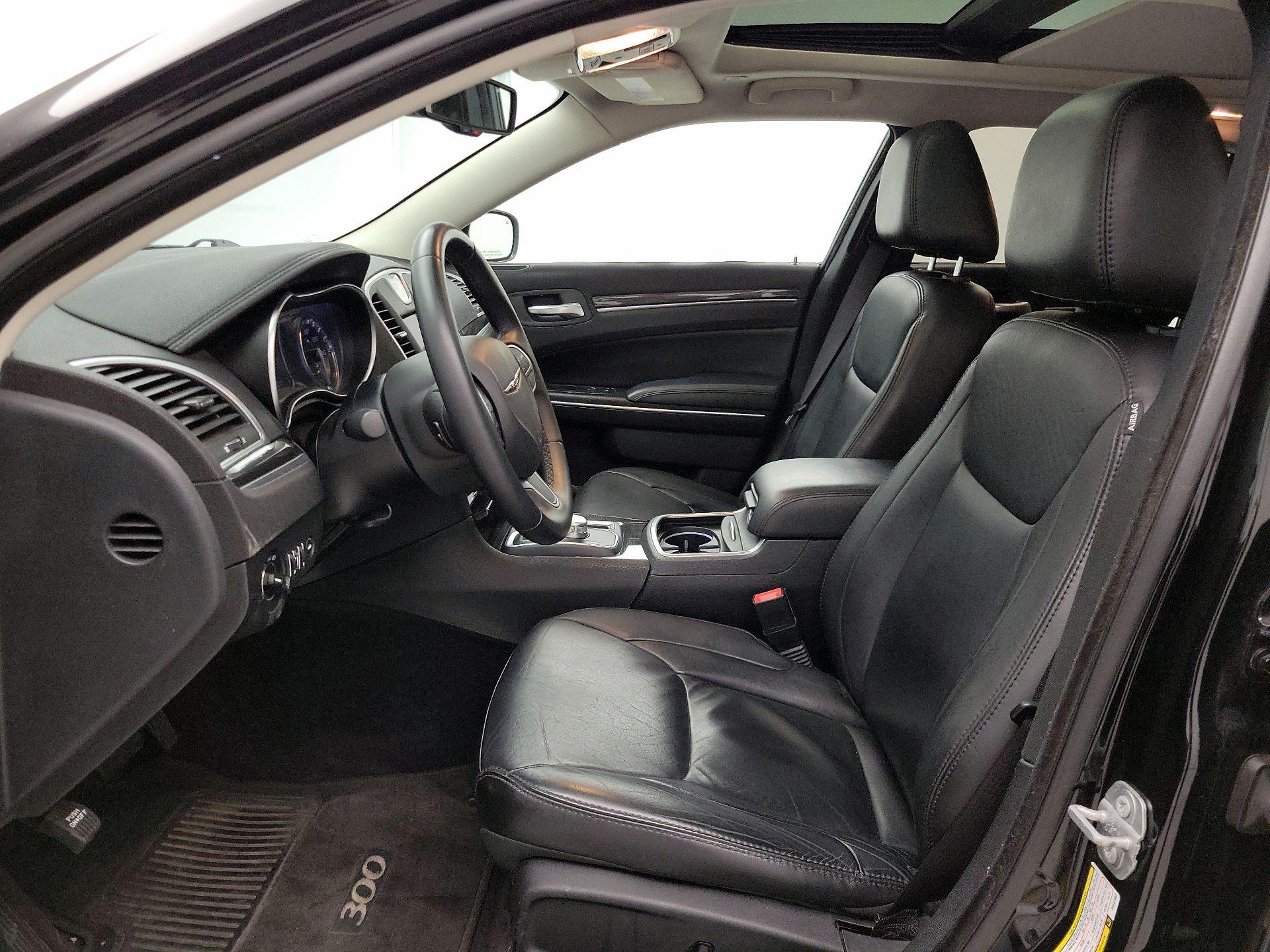 Thumbnail: 2017 Chrysler 300 - 11