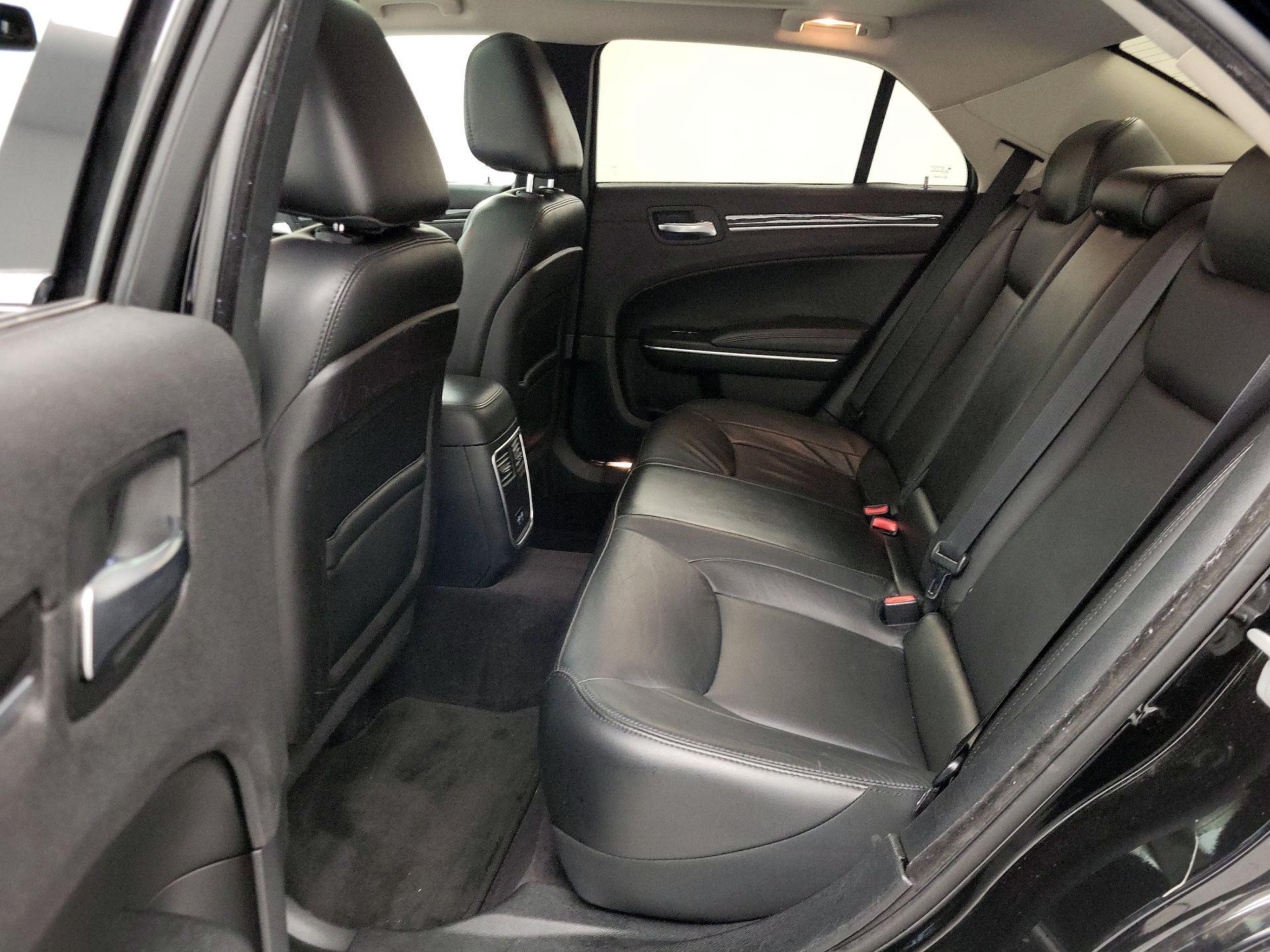 Thumbnail: 2017 Chrysler 300 - 19