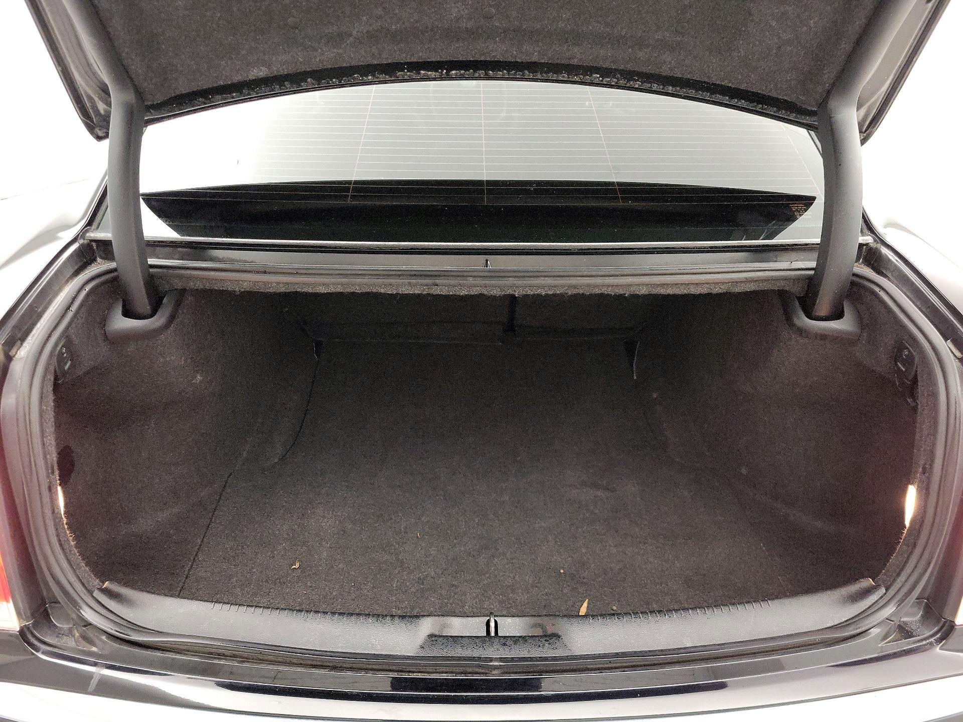 Thumbnail: 2017 Chrysler 300 - 20