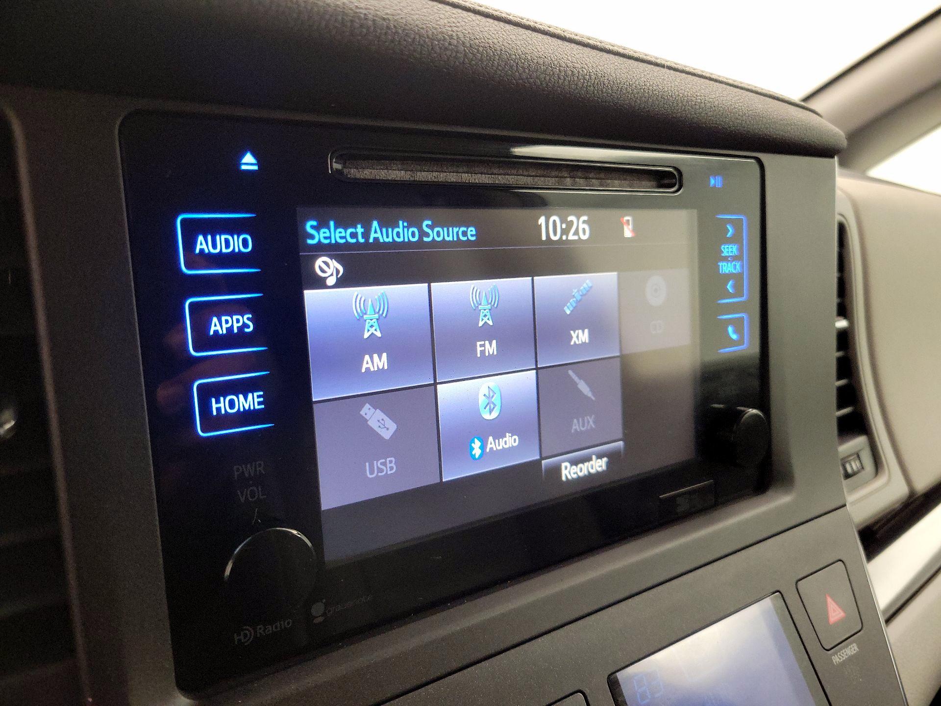 Thumbnail: 2015 Toyota Sienna - 15