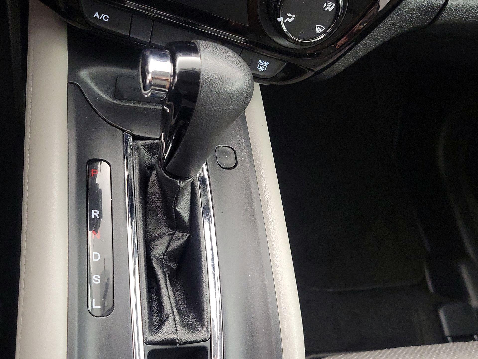 Thumbnail: 2017 Honda HR-V - 17