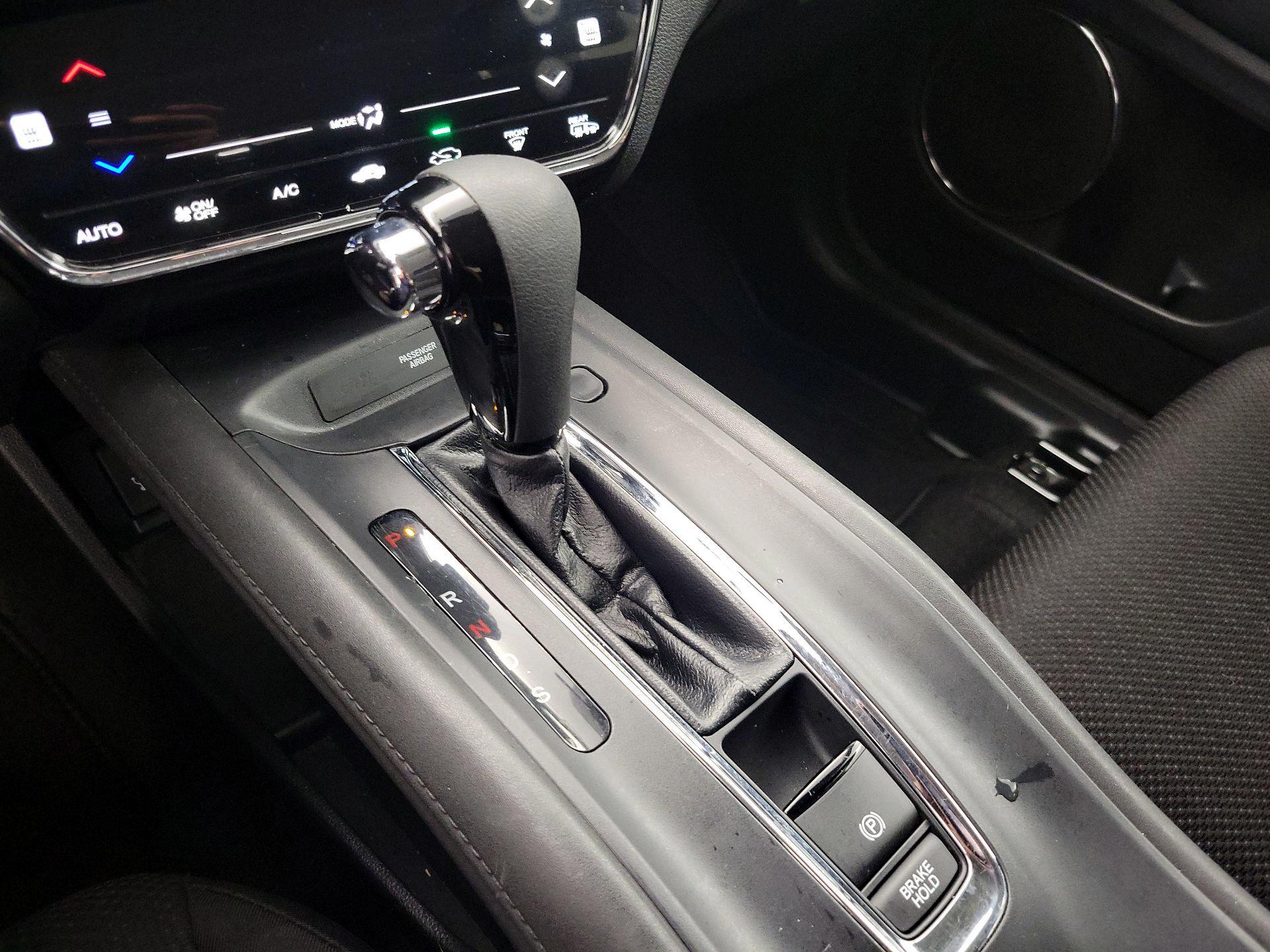 Thumbnail: 2017 Honda HR-V - 17