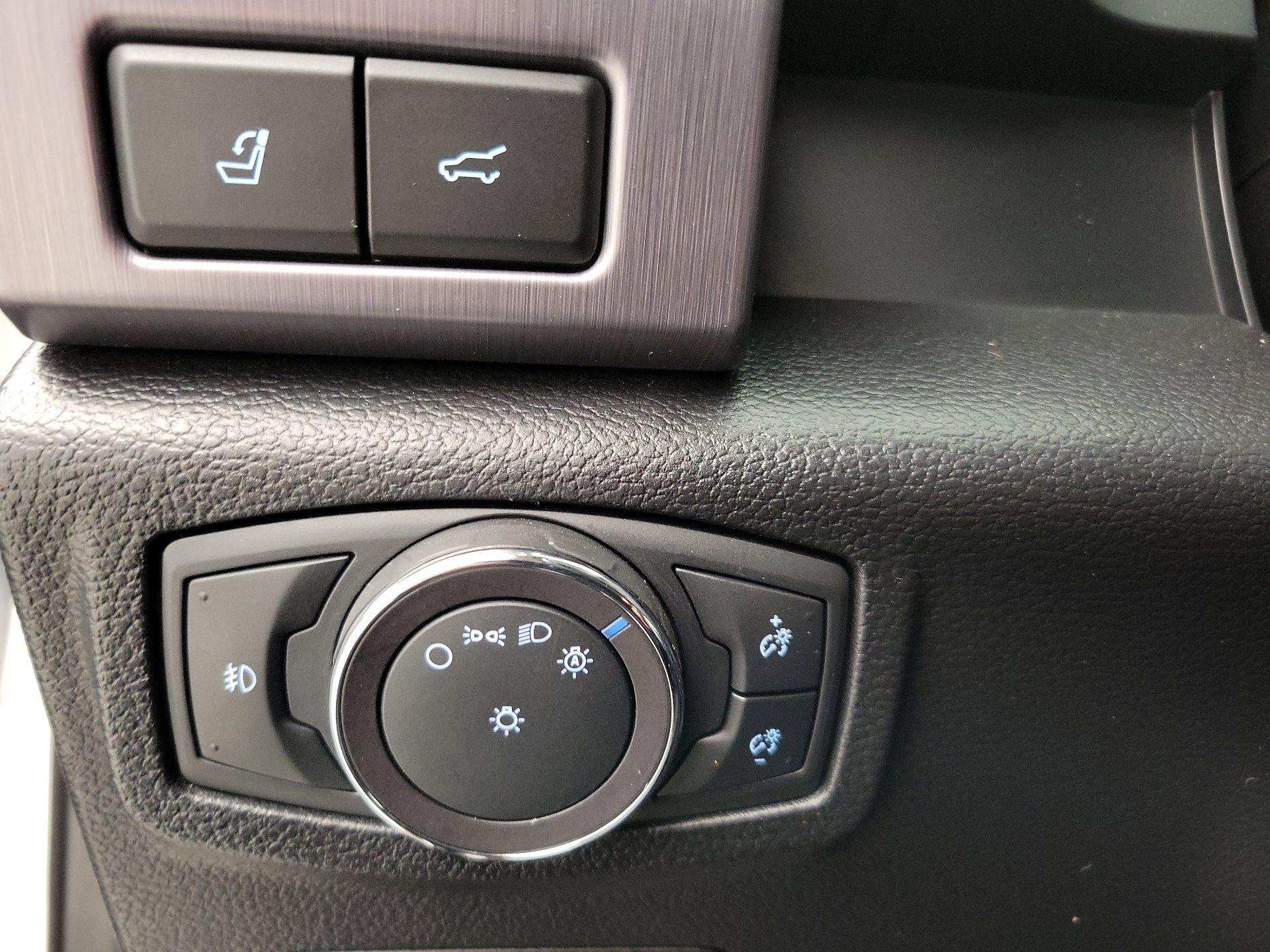 Thumbnail: 2019 Ford Expedition - 13