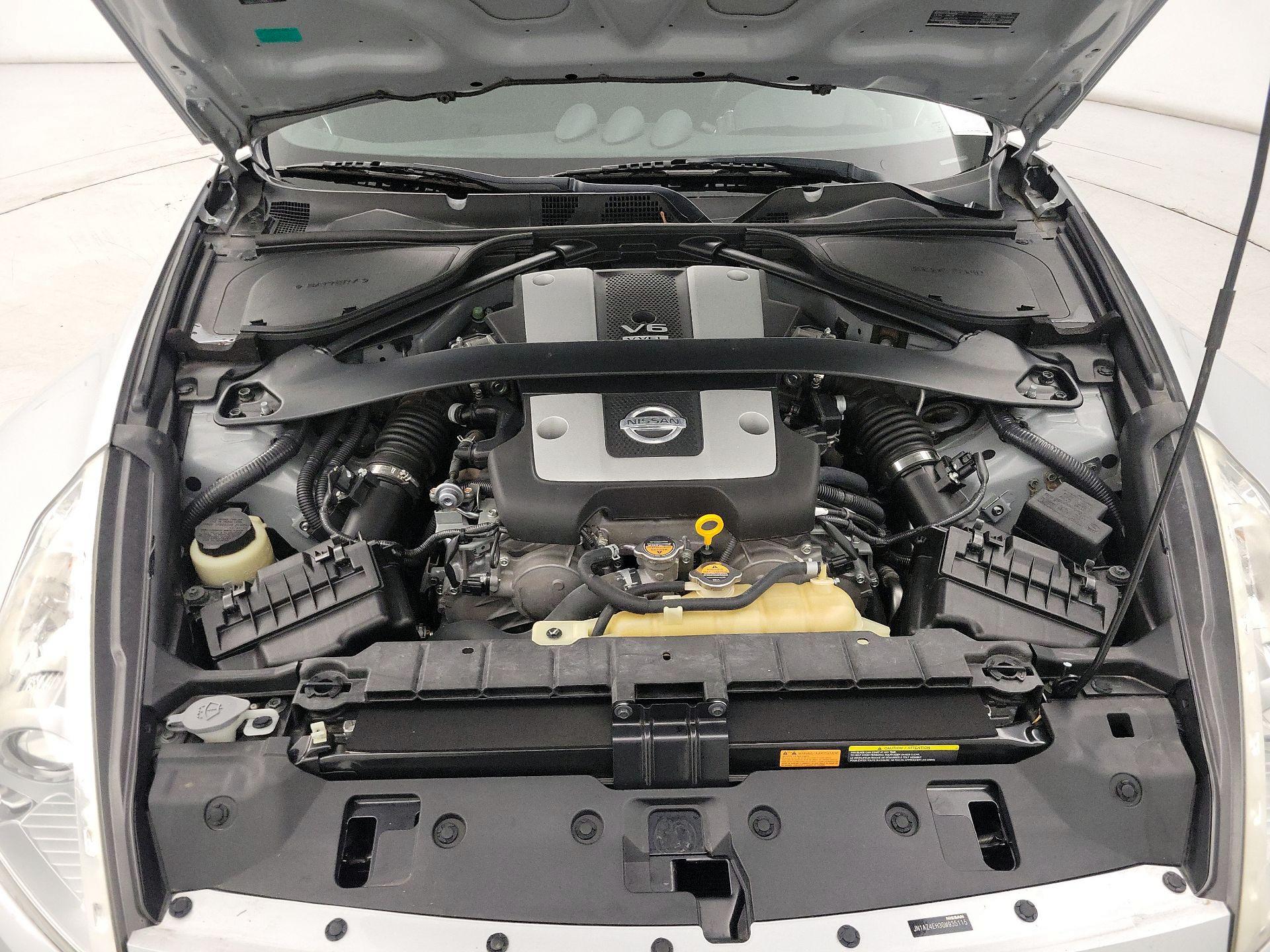 Thumbnail: 2016 Nissan Z - 18