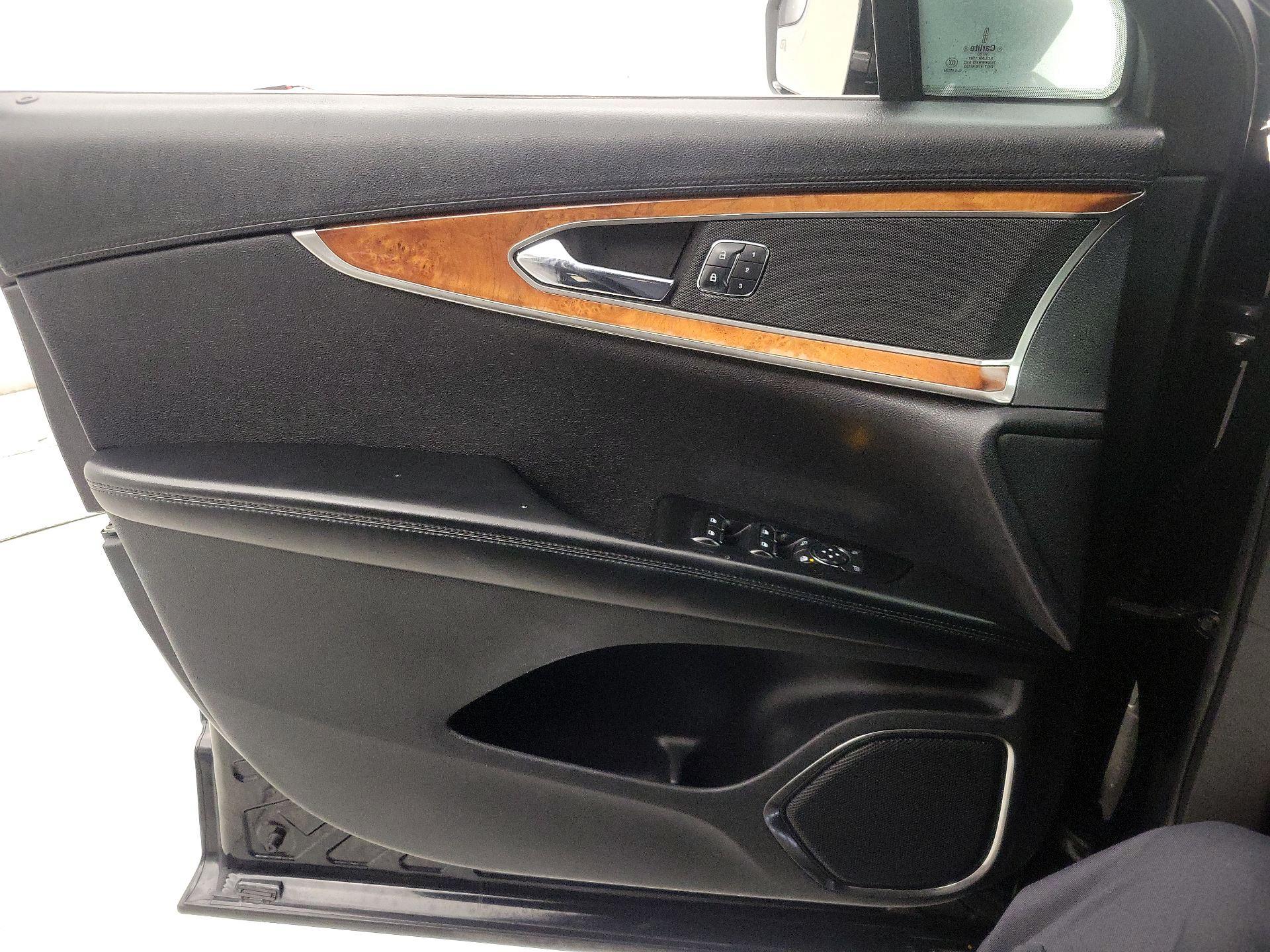 Thumbnail: 2016 Lincoln MKX - 12