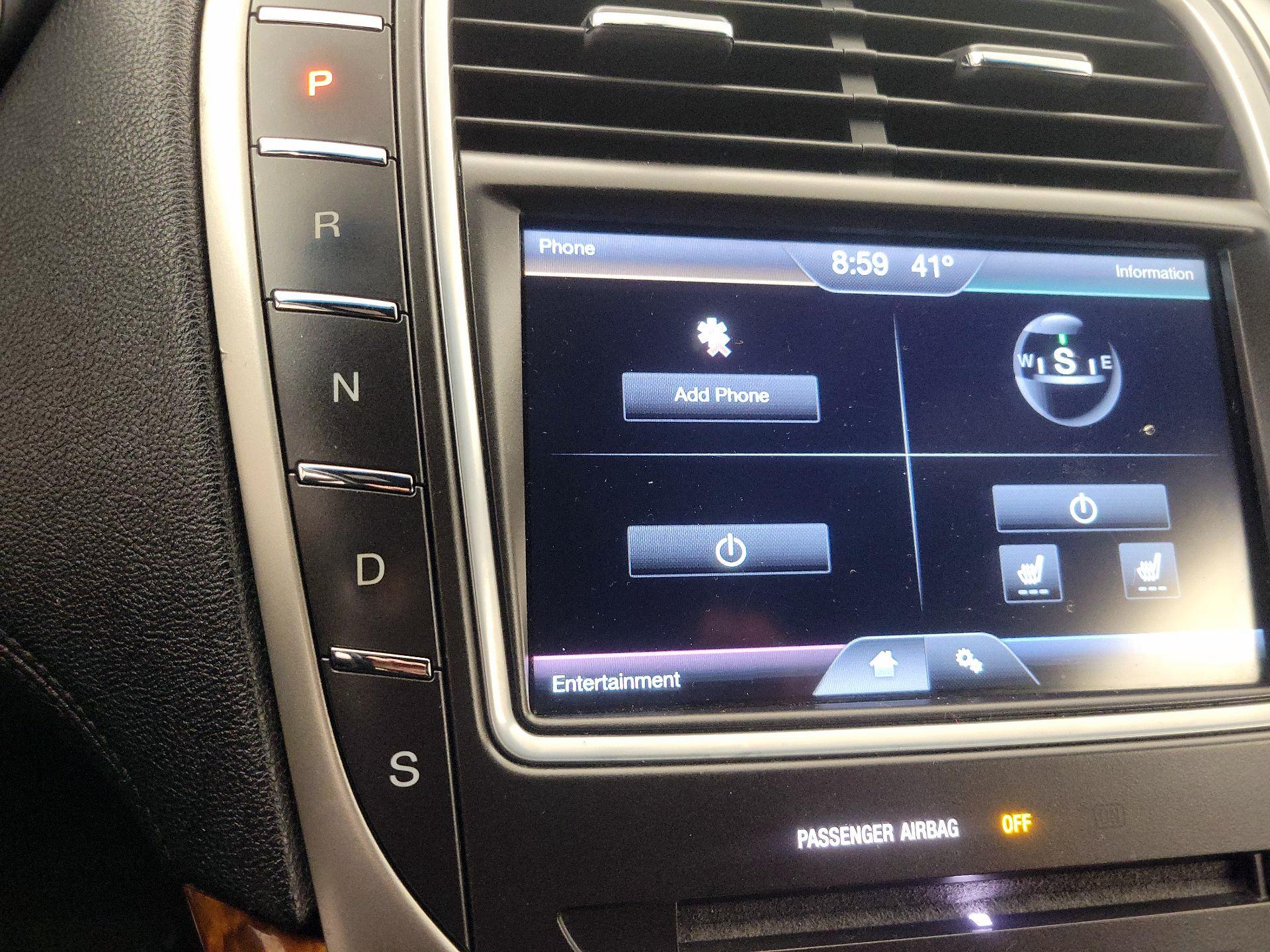 Thumbnail: 2016 Lincoln MKX - 17