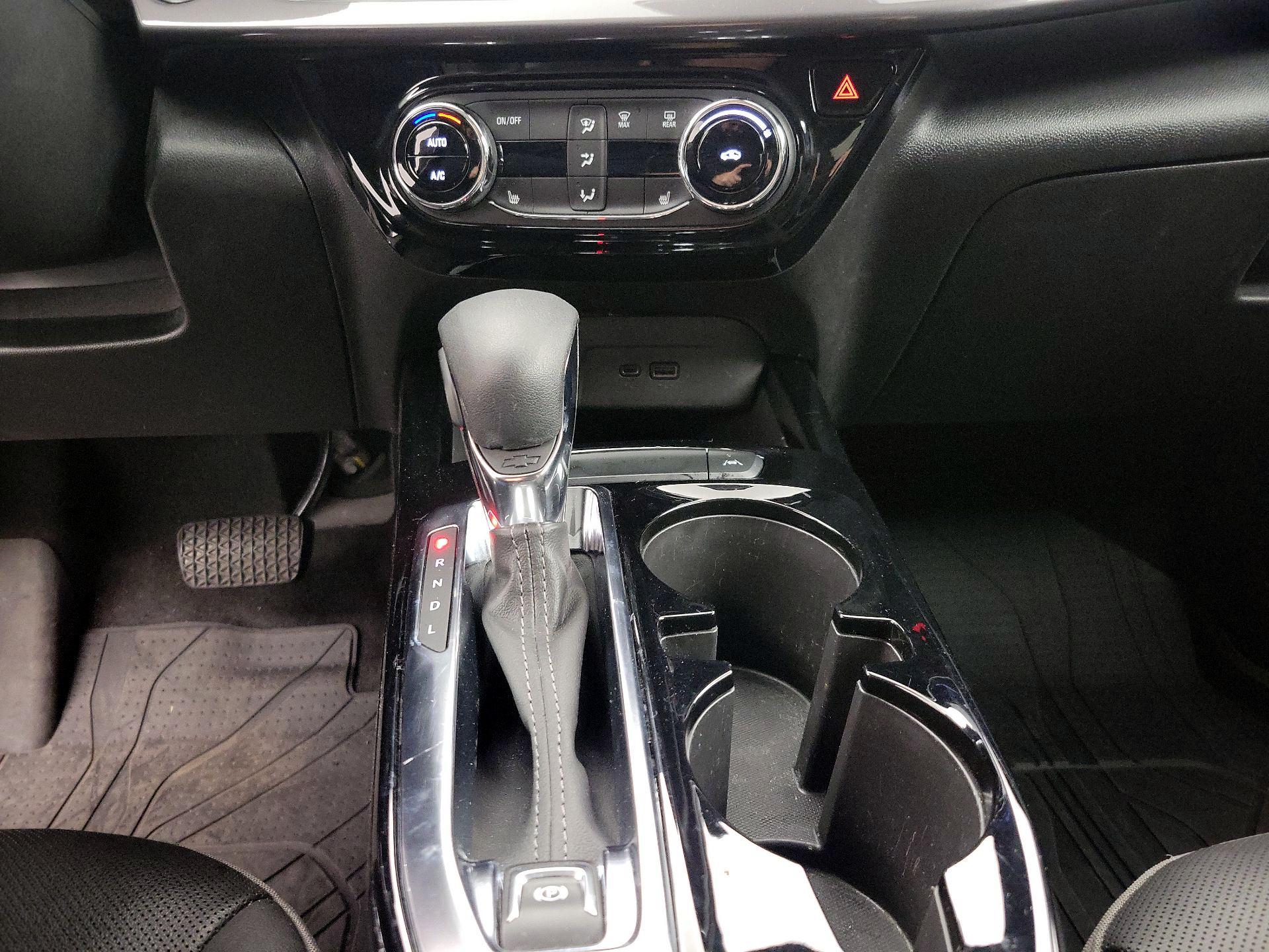 Thumbnail: 2025 Chevrolet Trax - 17