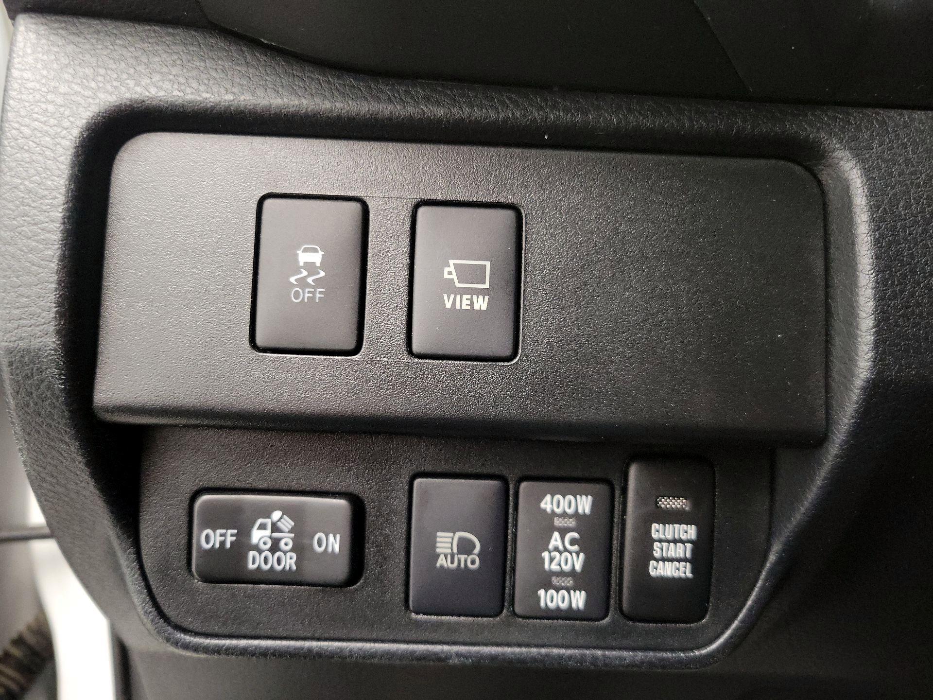 Thumbnail: 2020 Toyota Tacoma - 13