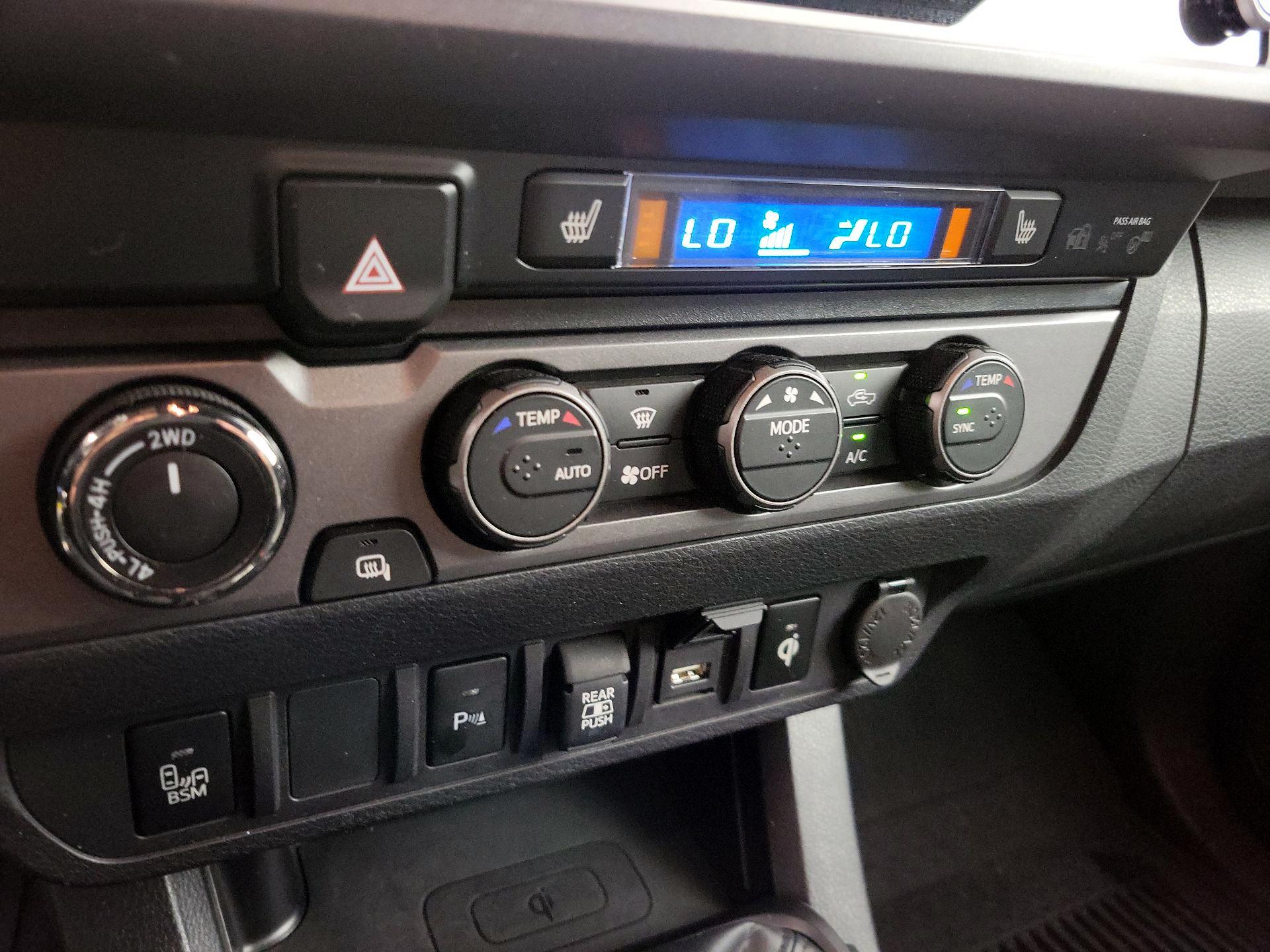 Thumbnail: 2020 Toyota Tacoma - 16