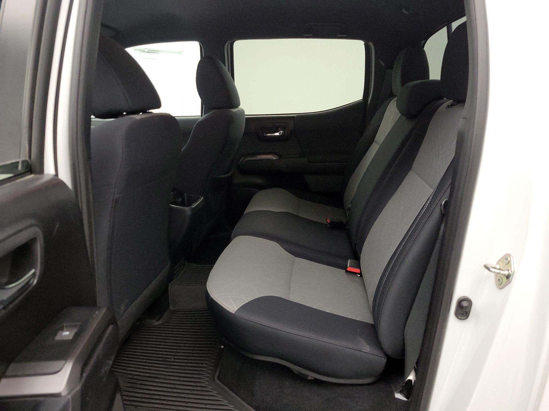 Thumbnail: 2020 Toyota Tacoma - 19