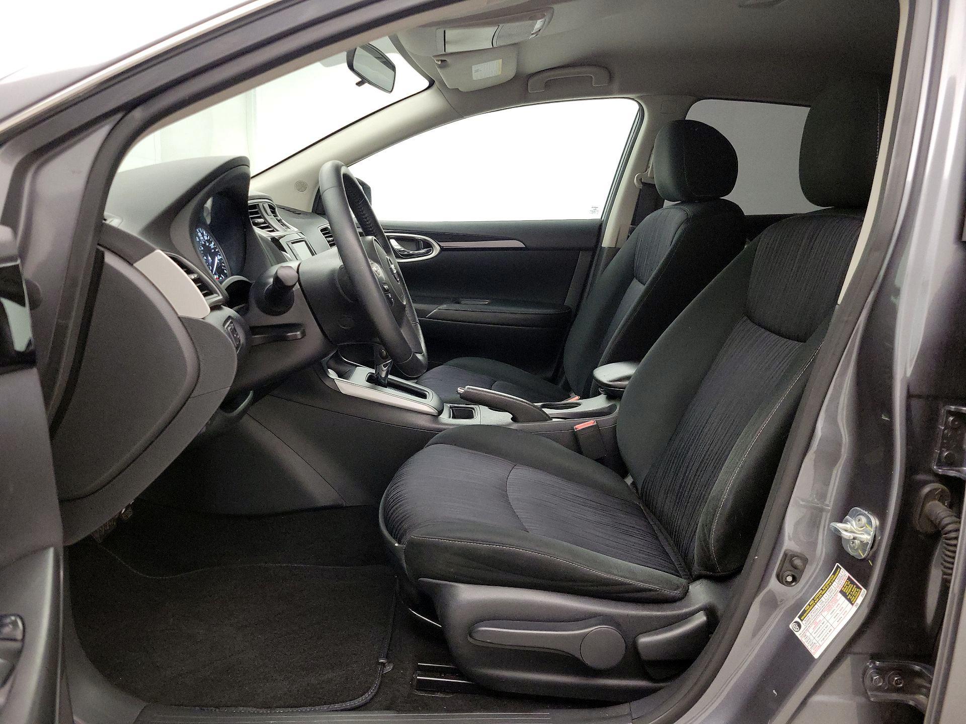 Thumbnail: 2019 Nissan Sentra - 11