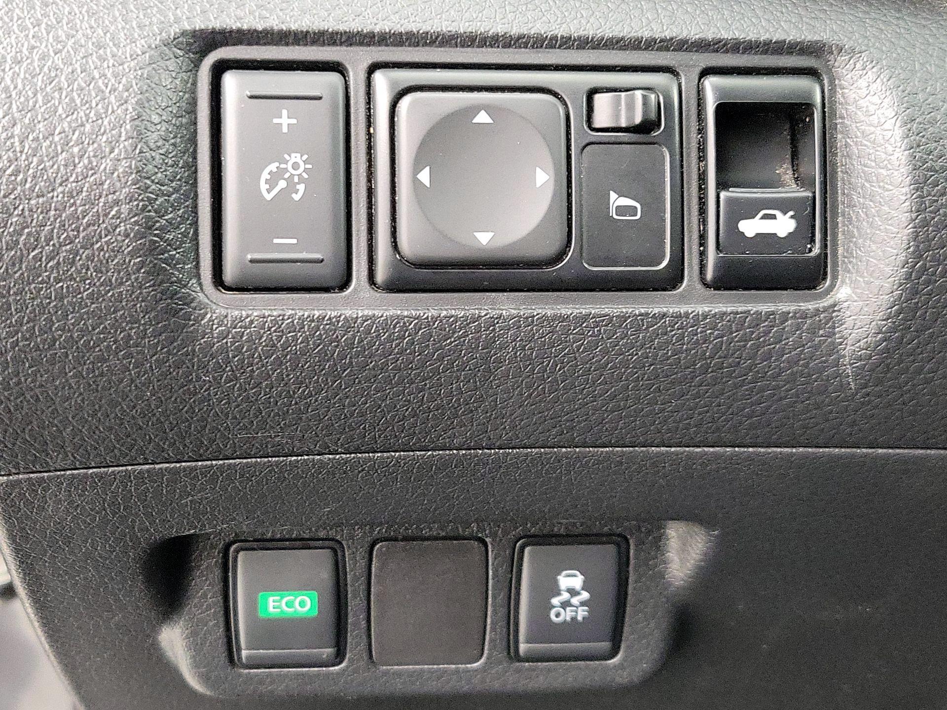 Thumbnail: 2019 Nissan Sentra - 13