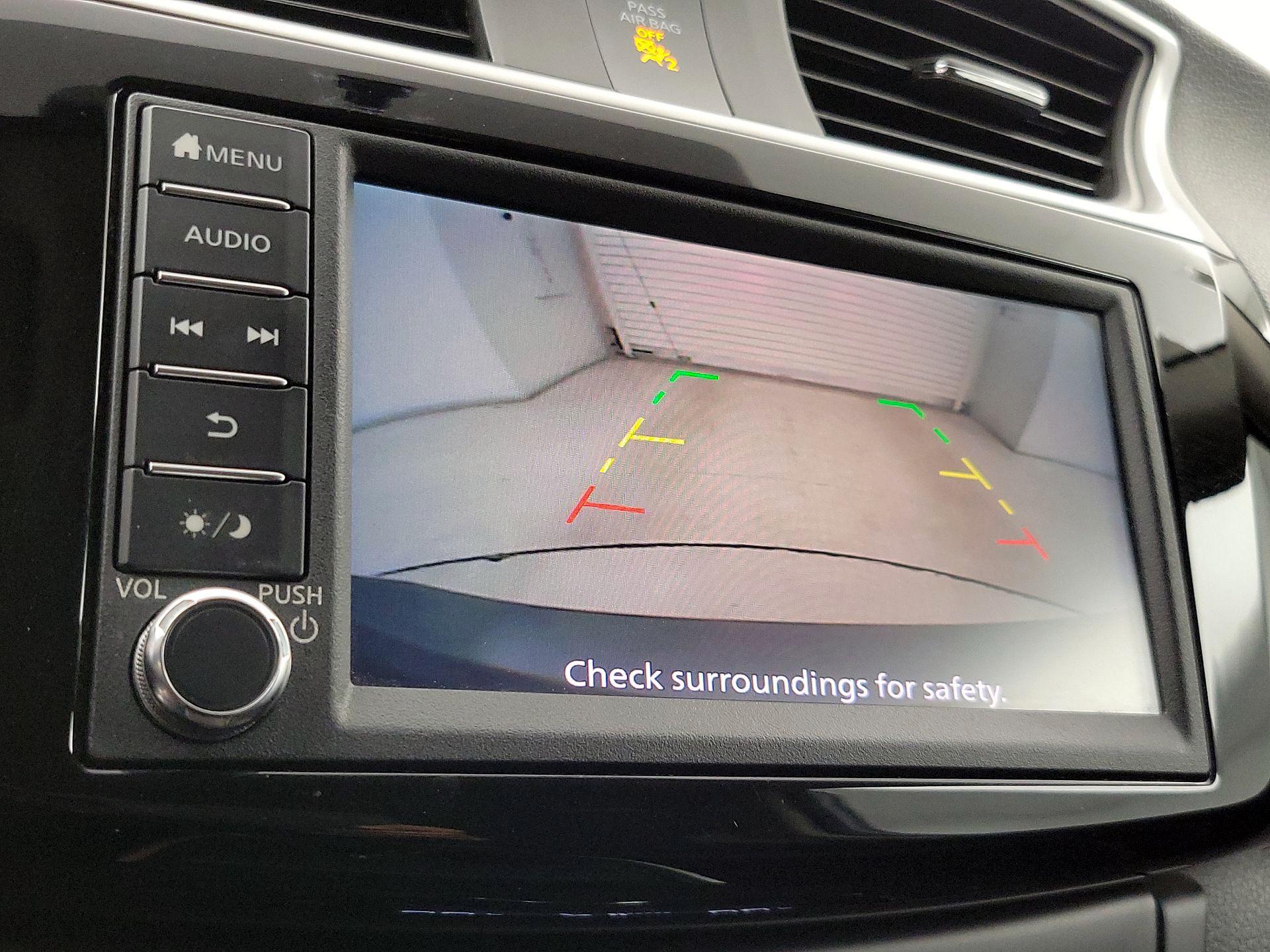 Thumbnail: 2019 Nissan Sentra - 14