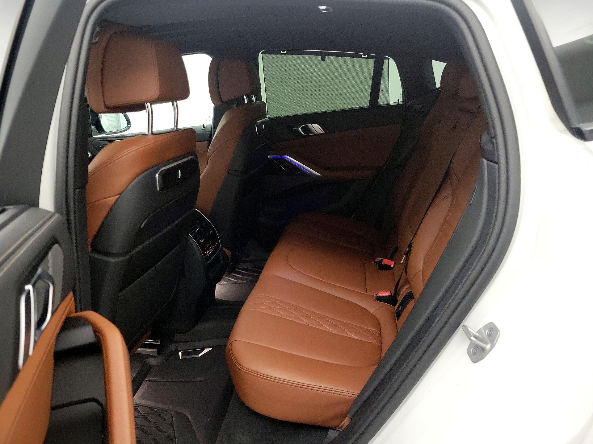 Thumbnail: 2025 BMW X6 - 19