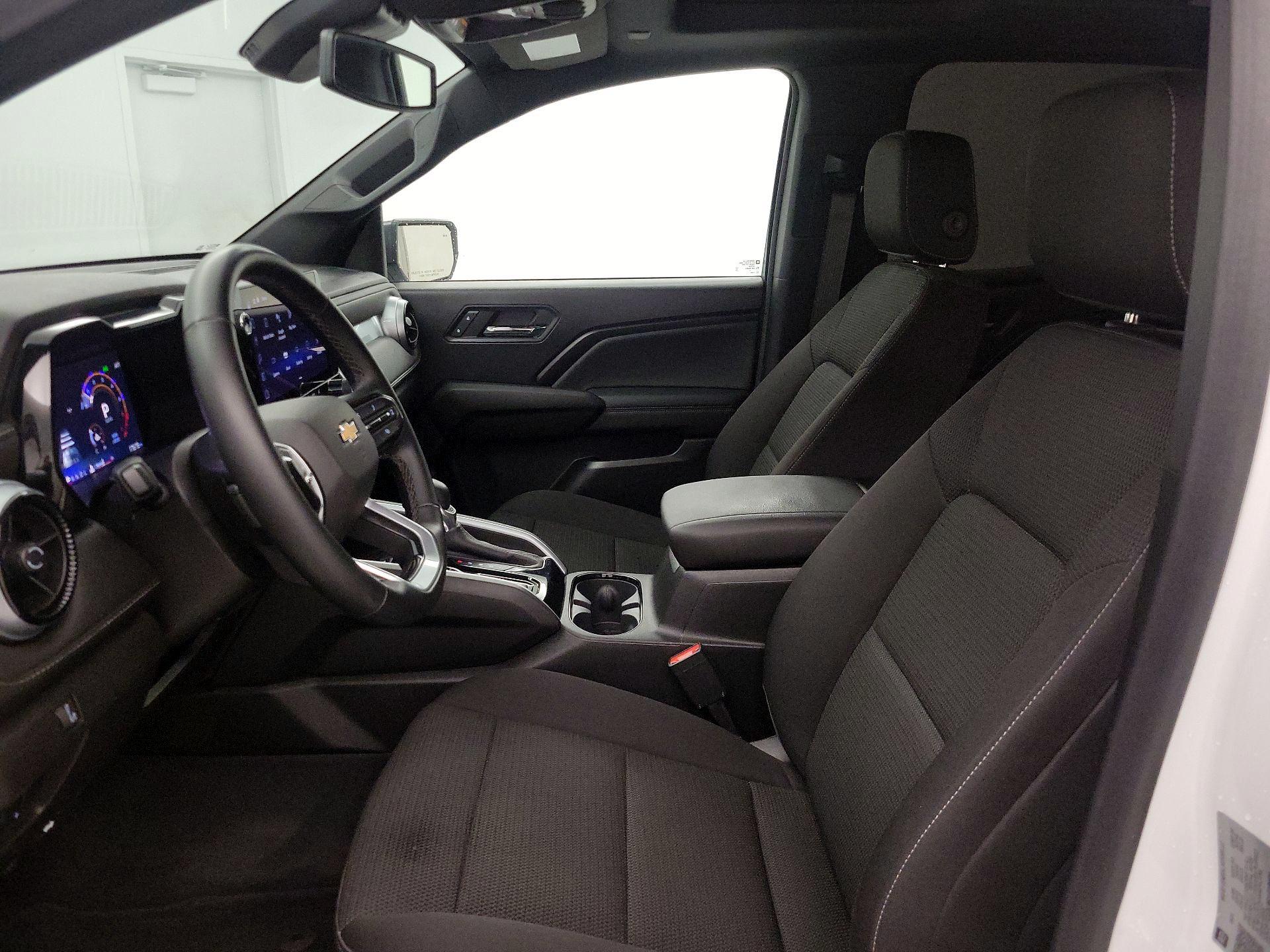 Thumbnail: 2024 Chevrolet Colorado - 11