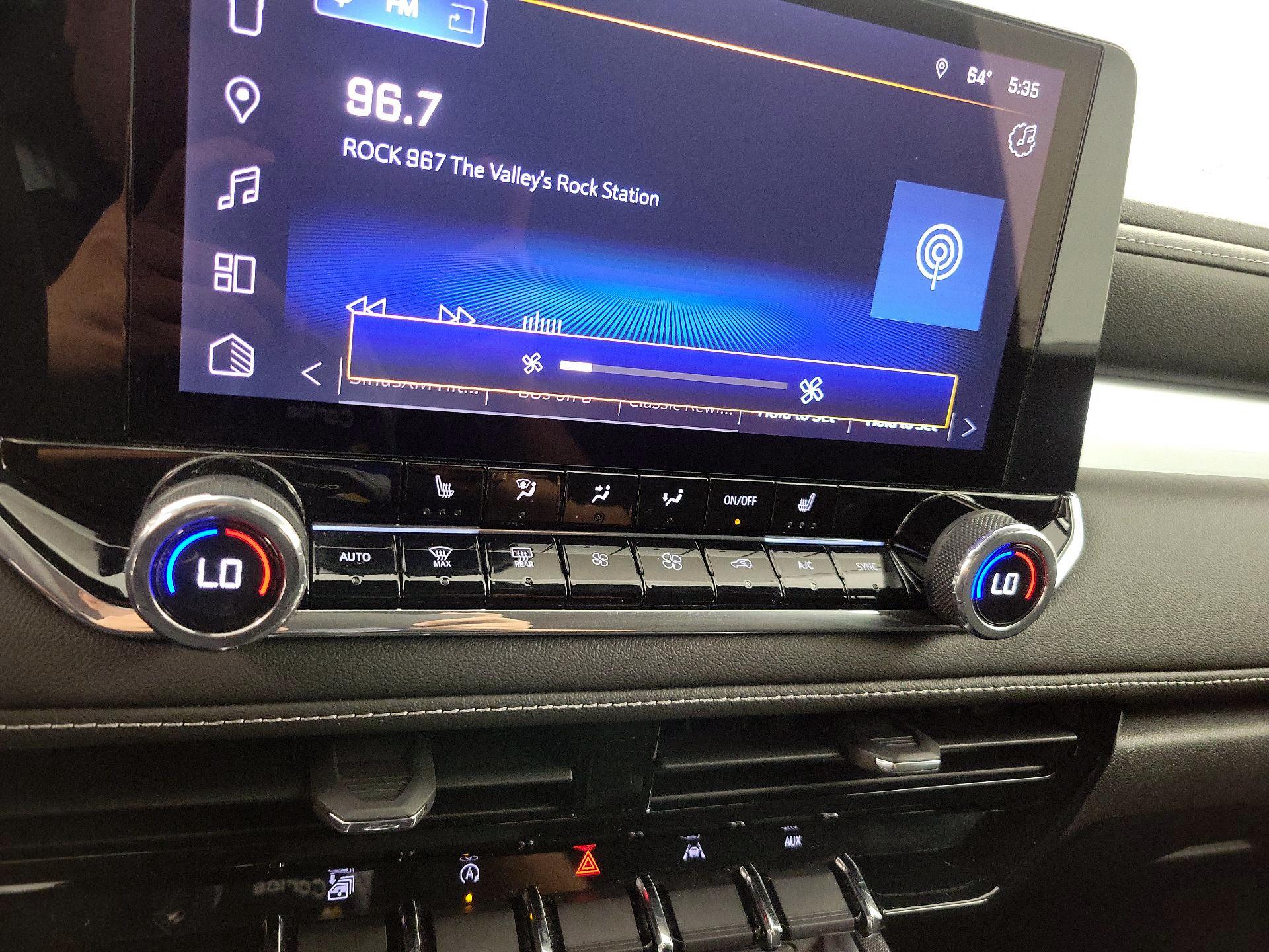 Thumbnail: 2024 Chevrolet Colorado - 17