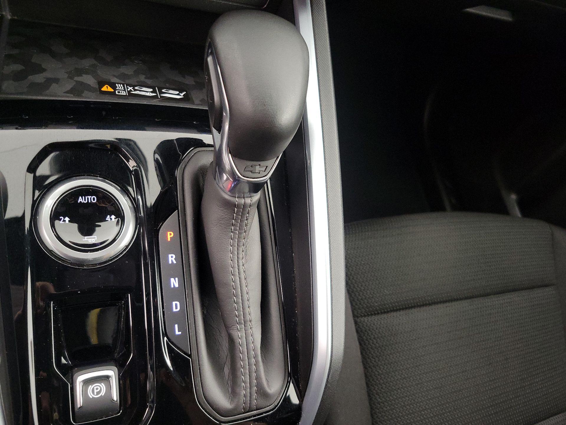 Thumbnail: 2024 Chevrolet Colorado - 18