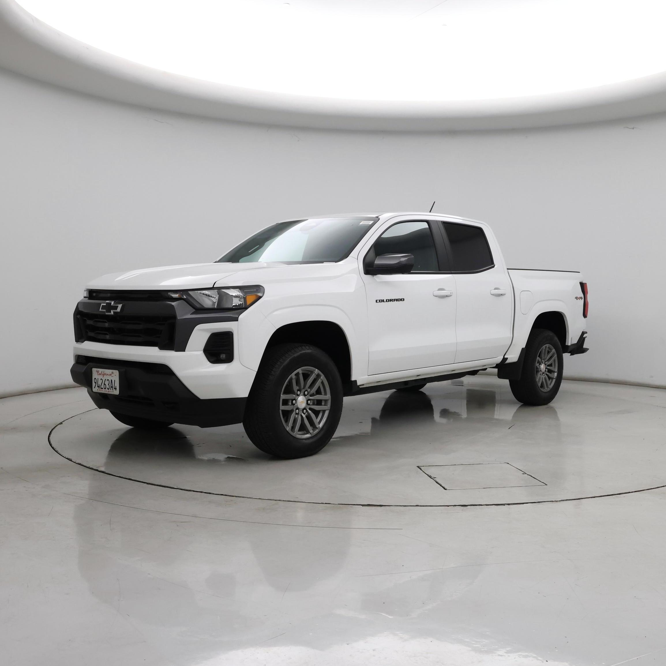 Thumbnail: 2024 Chevrolet Colorado - 4